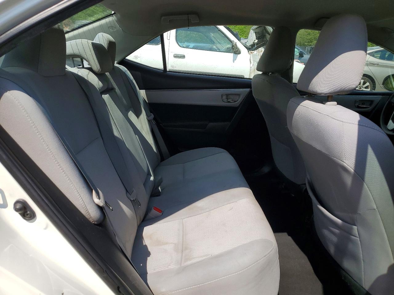 2015 Toyota Corolla Le White vin: 2T1BURHE8FC238811