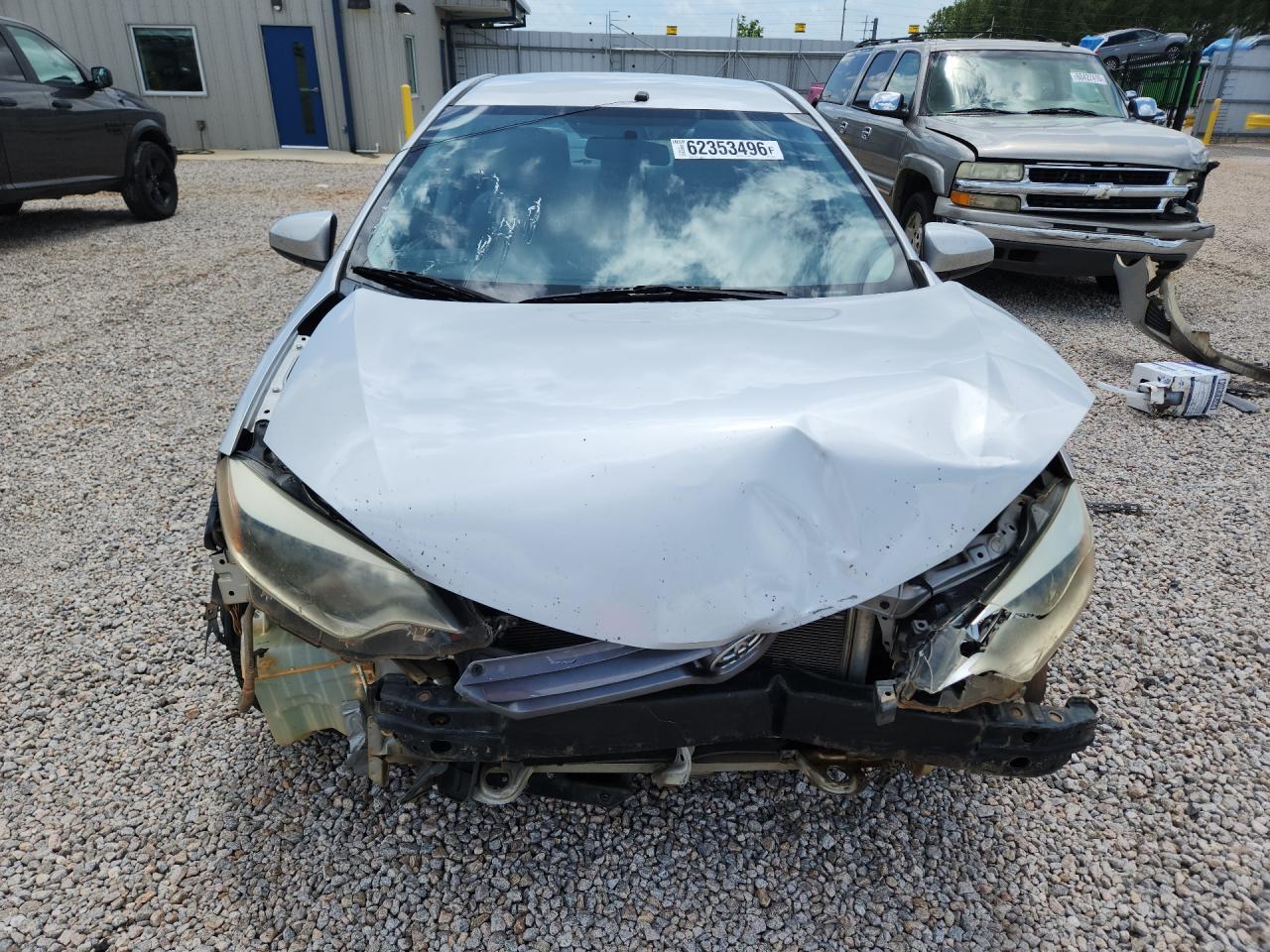2015 Toyota Corolla Le Серебряный vin: 2T1BURHE8FC239294