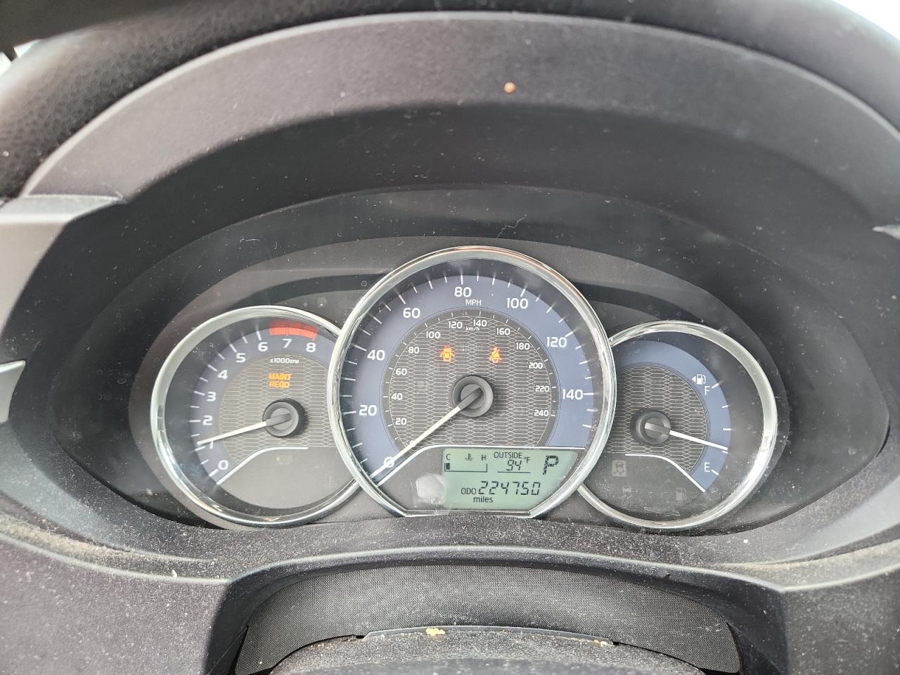 2015 Toyota Corolla Le Серебряный vin: 2T1BURHE8FC239294