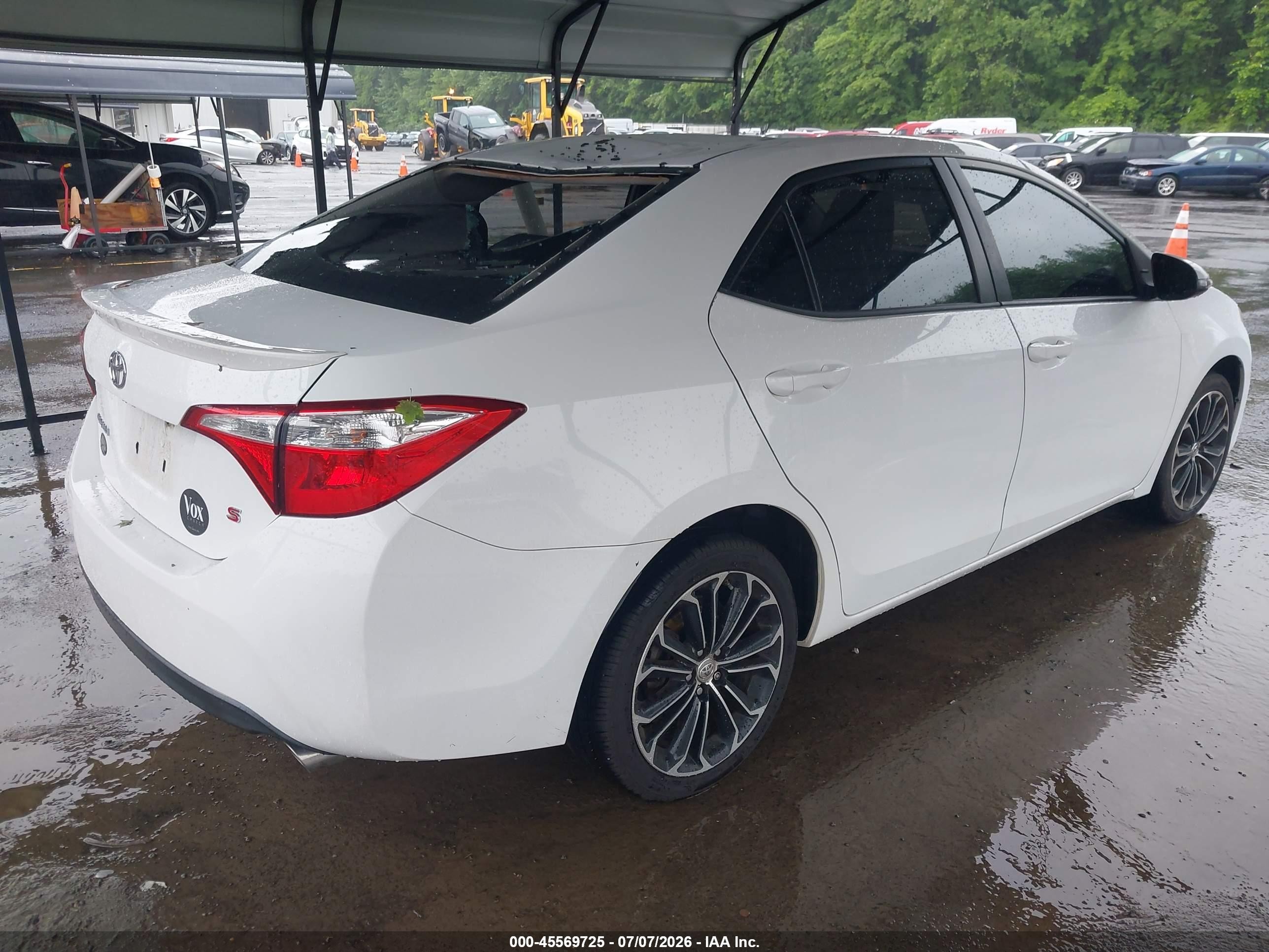 2015 Toyota Corolla S Plus White vin: 2T1BURHE8FC245287