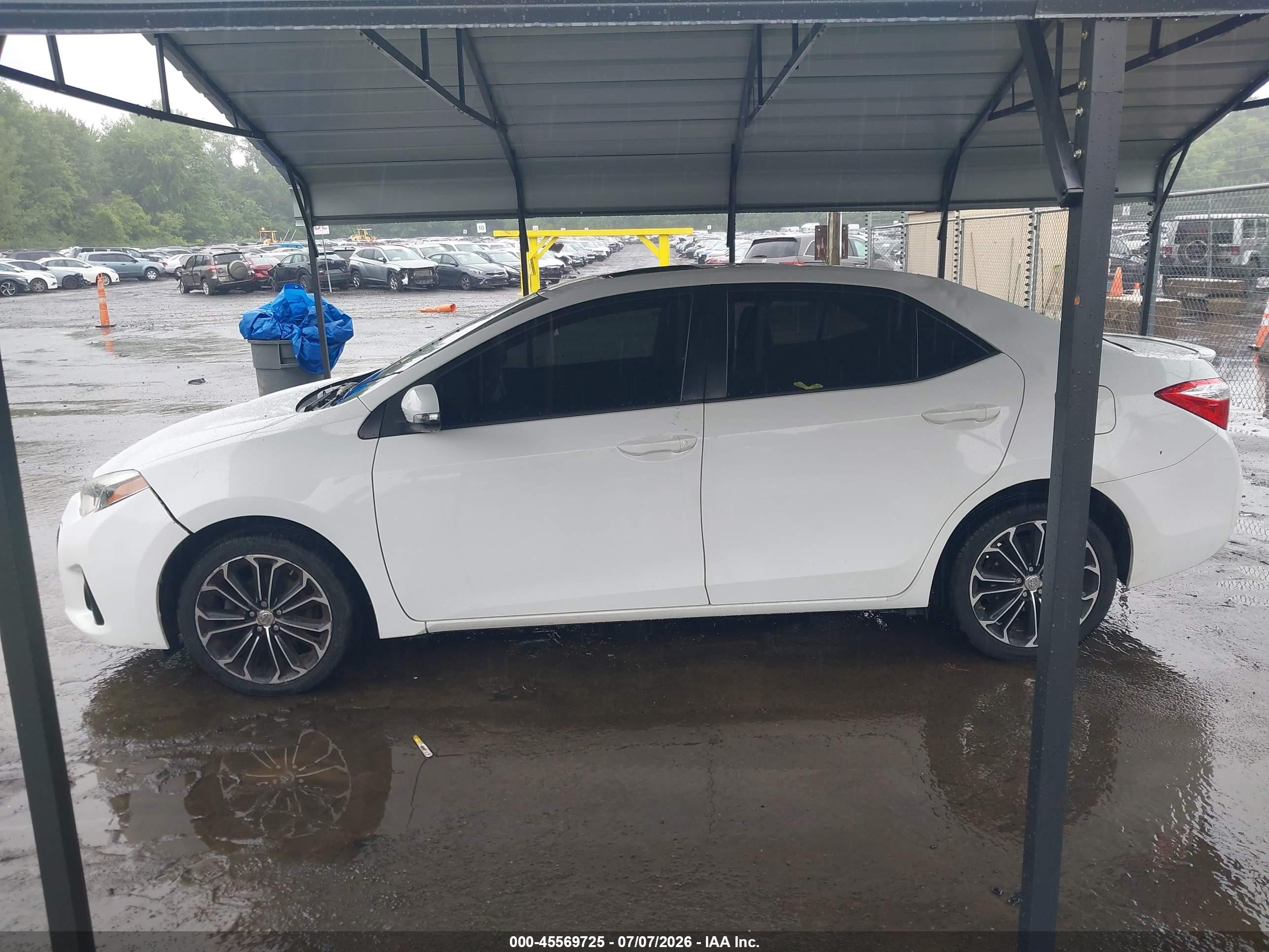 2015 Toyota Corolla S Plus White vin: 2T1BURHE8FC245287