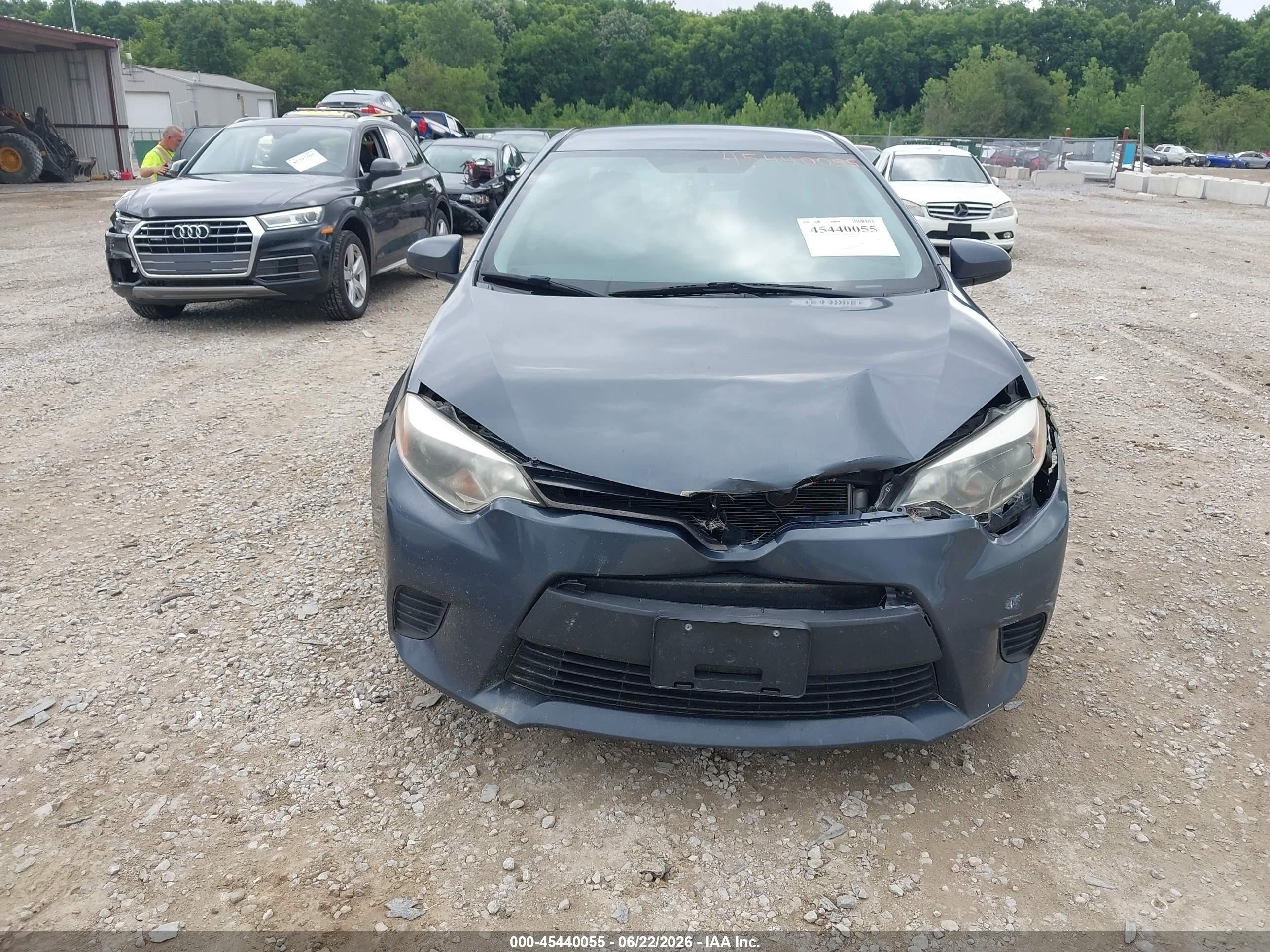 2015 Toyota Corolla L Blue vin: 2T1BURHE8FC258492
