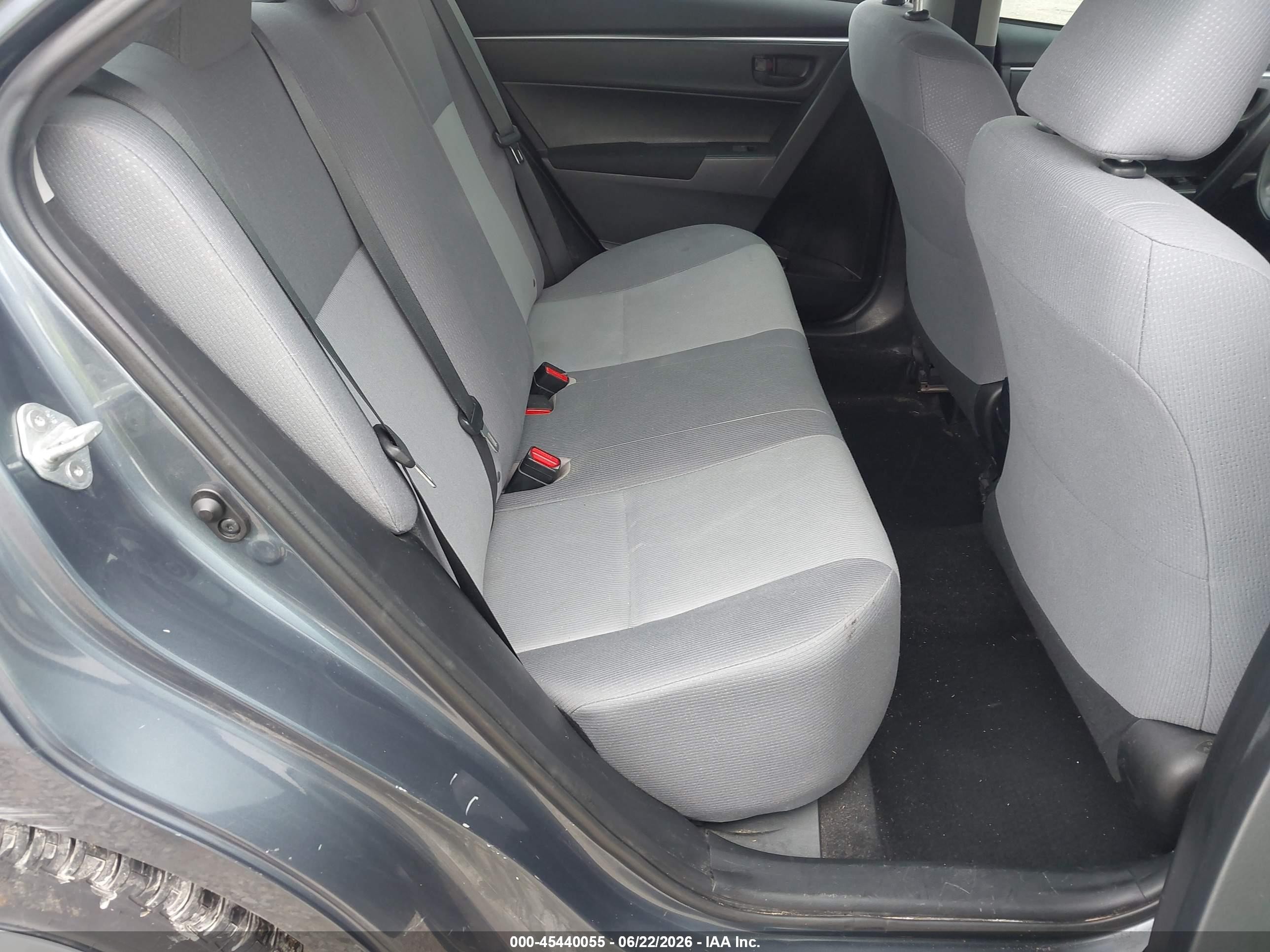 2015 Toyota Corolla L Blue vin: 2T1BURHE8FC258492