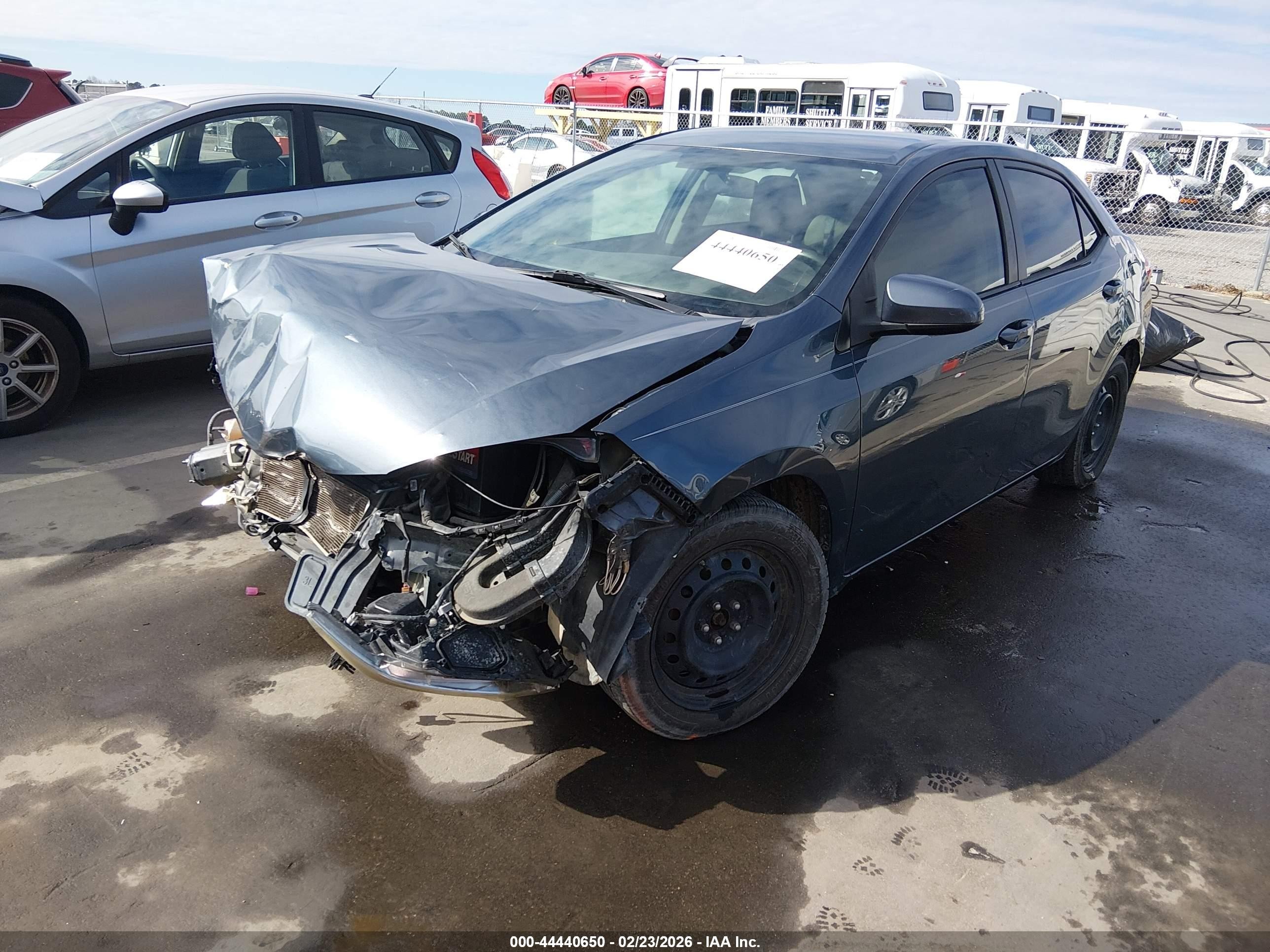 2015 Toyota Corolla Le Gray vin: 2T1BURHE8FC270335