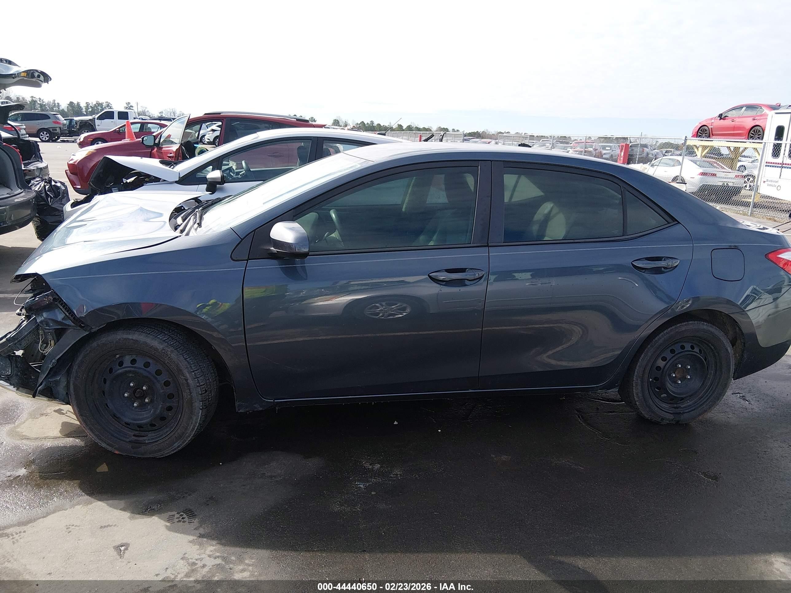 2015 Toyota Corolla Le Gray vin: 2T1BURHE8FC270335