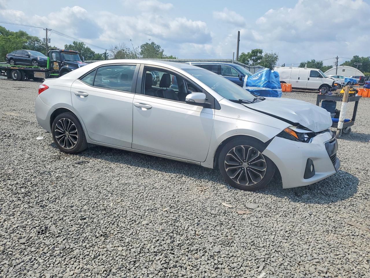 2015 Toyota Corolla S Plus Silver vin: 2T1BURHE8FC272912