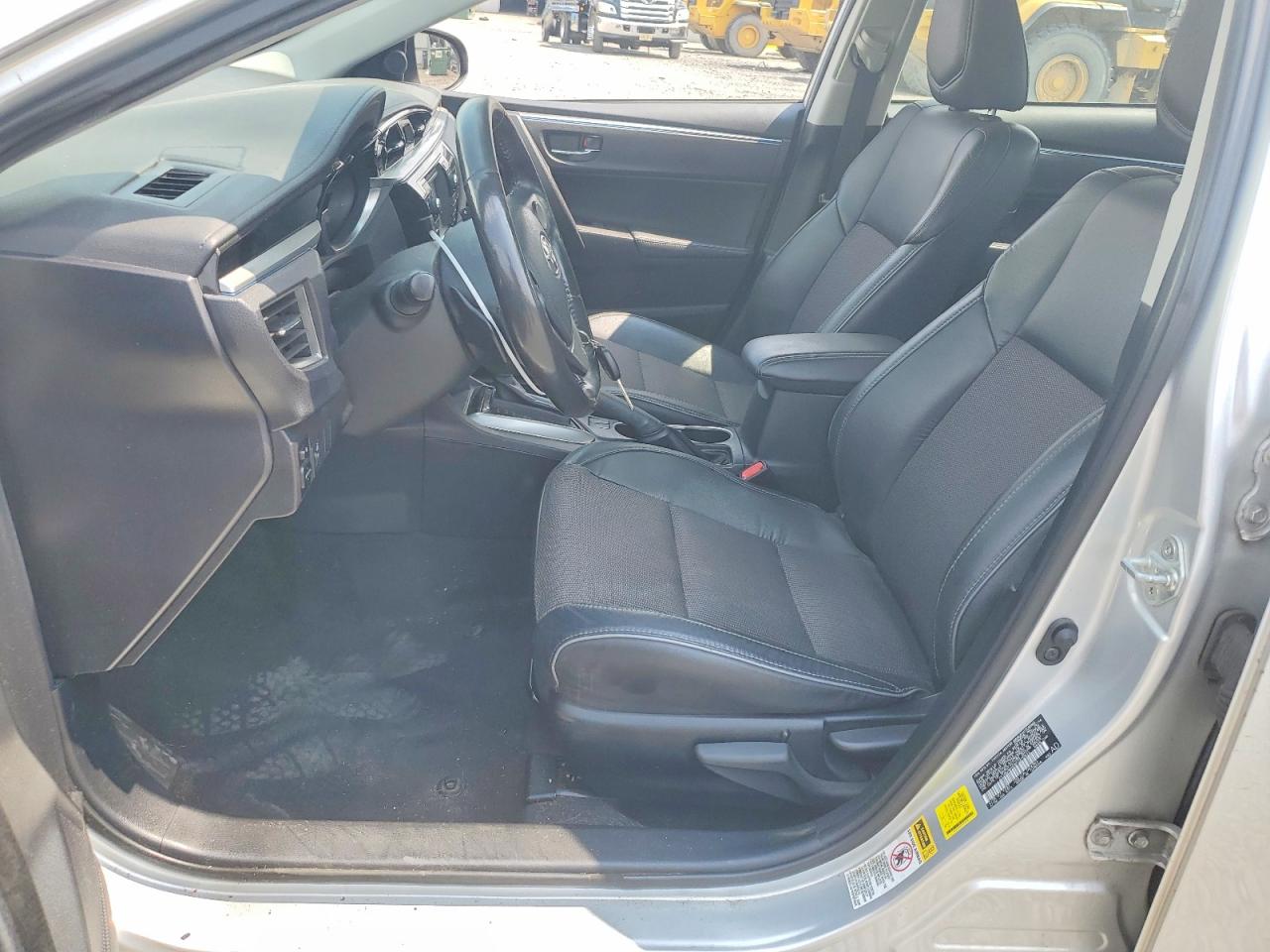 2015 Toyota Corolla S Plus Silver vin: 2T1BURHE8FC272912