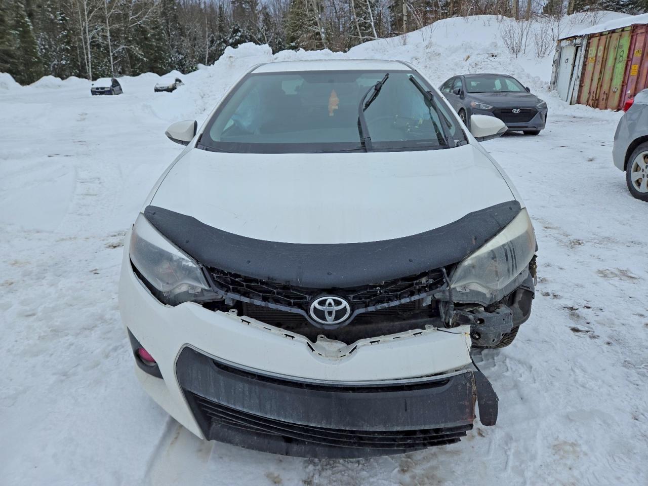 2015 Toyota Corolla L White vin: 2T1BURHE8FC273574