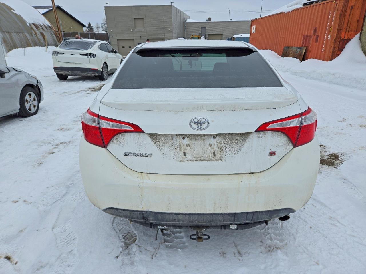 2015 Toyota Corolla L White vin: 2T1BURHE8FC273574
