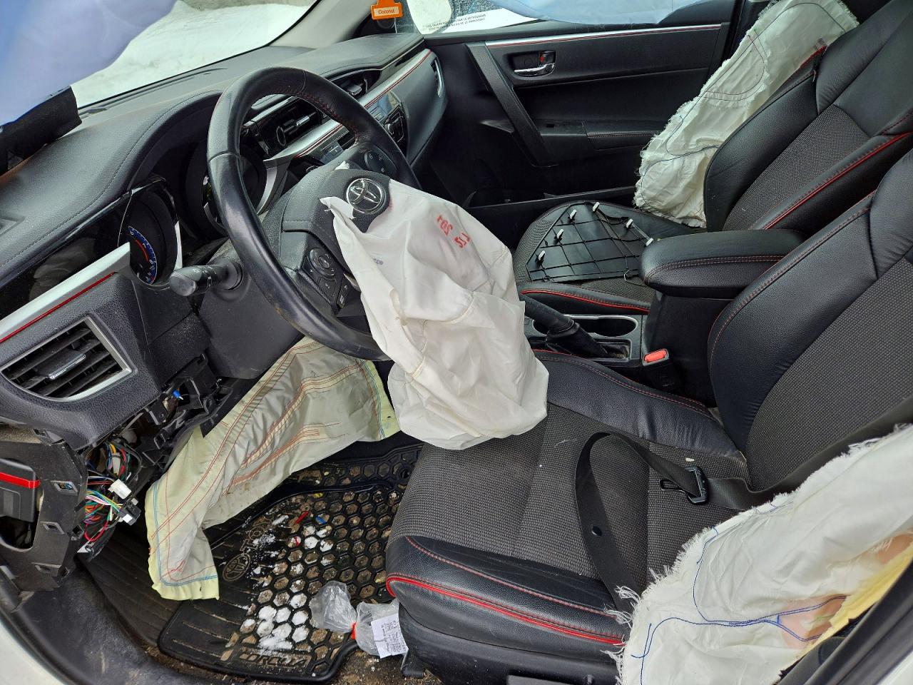 2015 Toyota Corolla L White vin: 2T1BURHE8FC273574