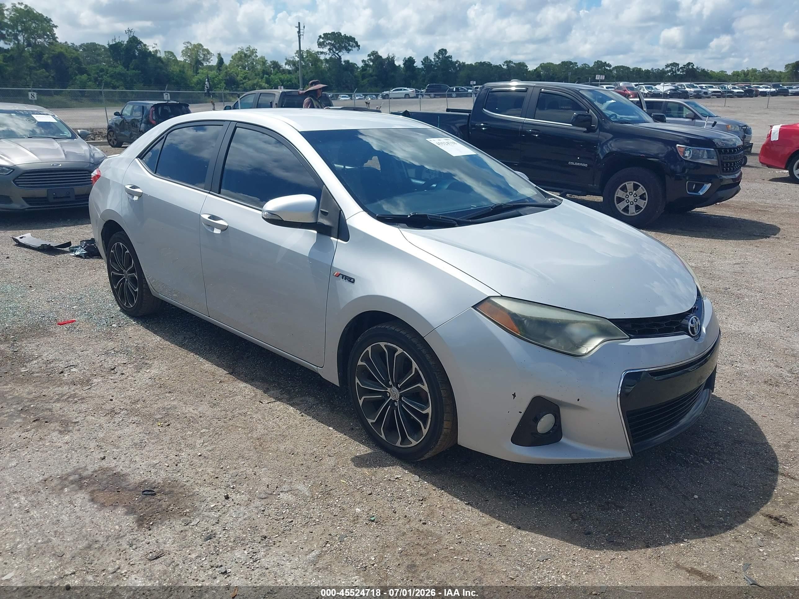 2015 Toyota Corolla S Plus Серебряный vin: 2T1BURHE8FC274465