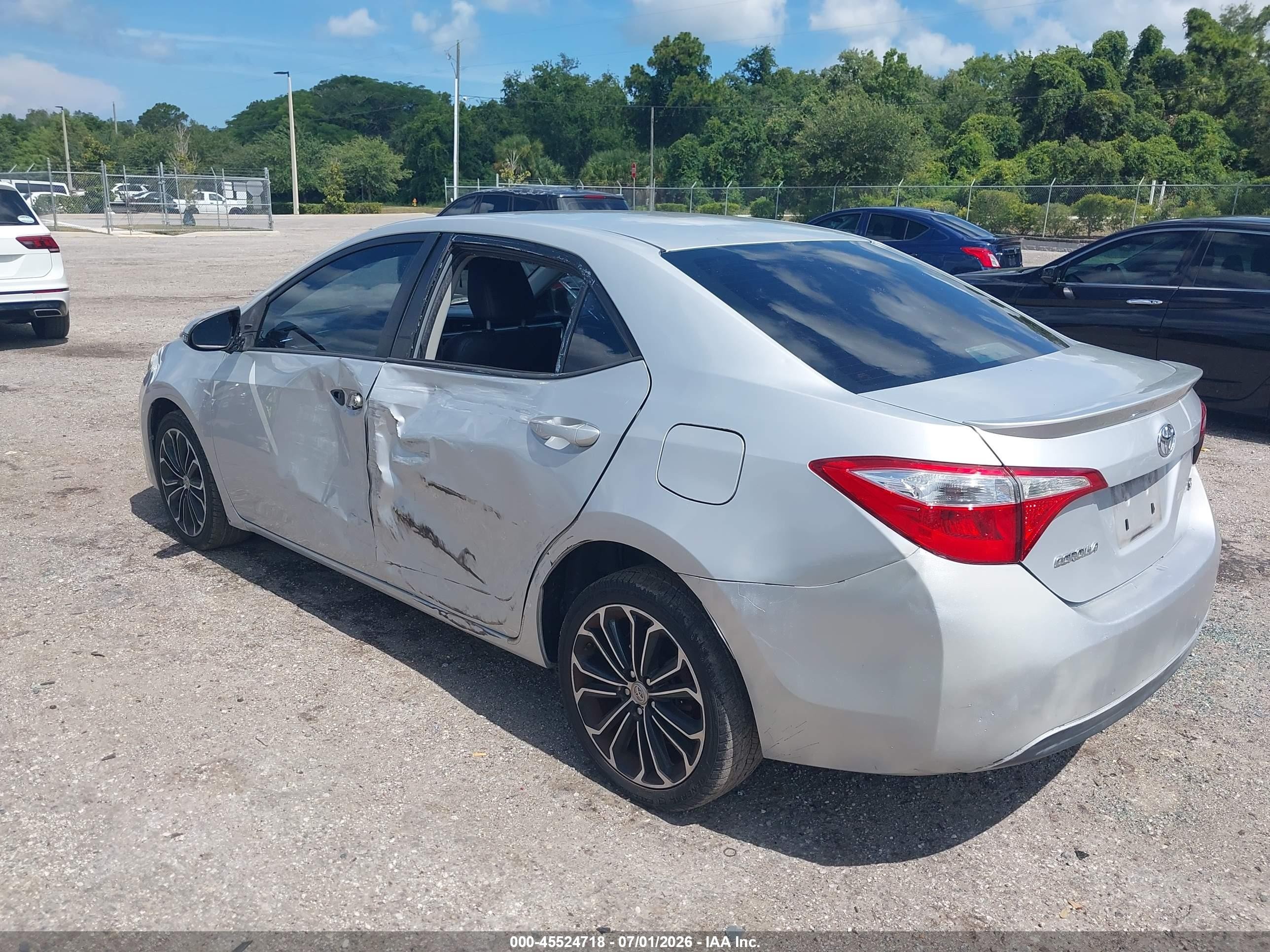 2015 Toyota Corolla S Plus Silver vin: 2T1BURHE8FC274465
