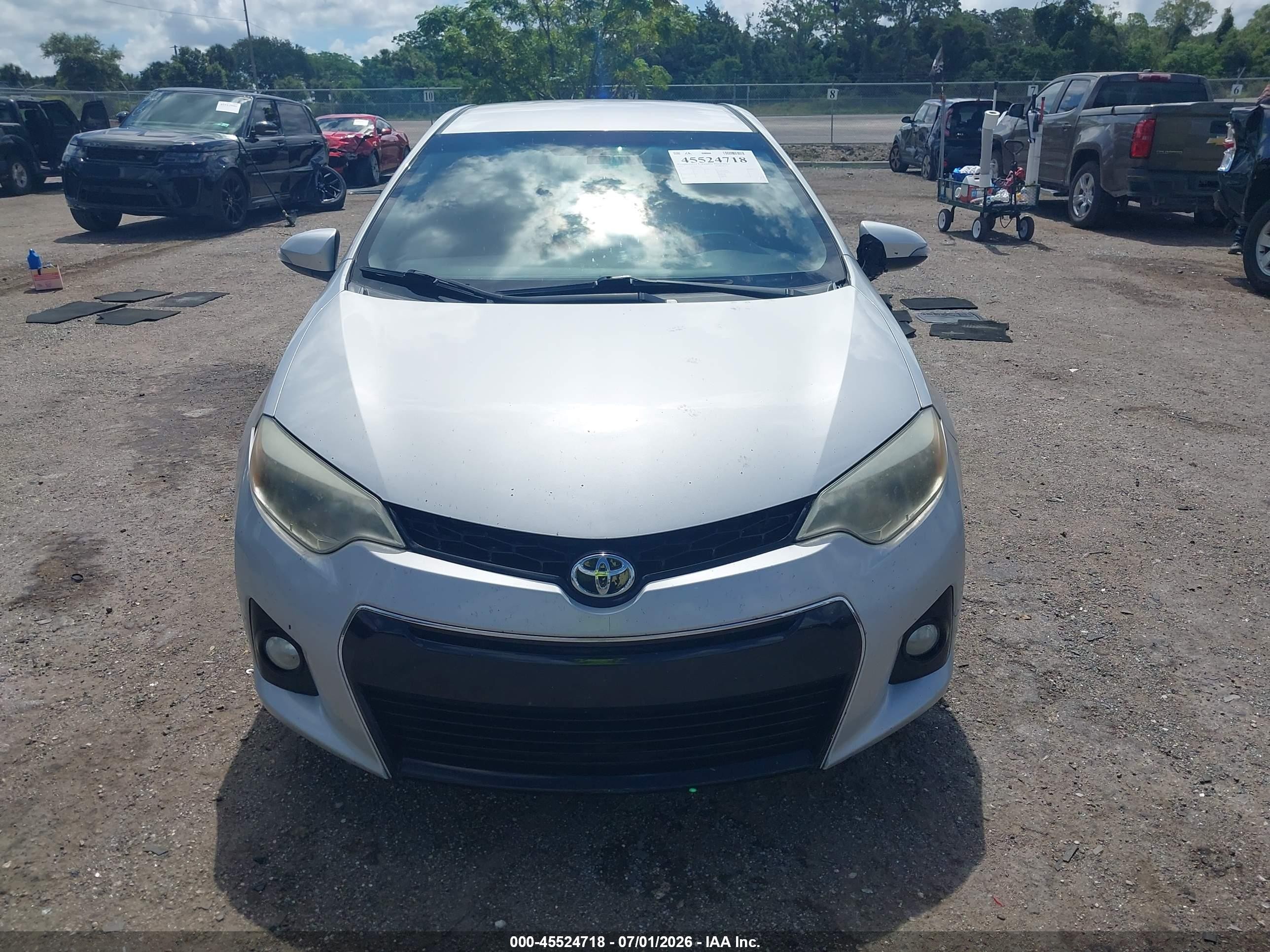2015 Toyota Corolla S Plus Silver vin: 2T1BURHE8FC274465