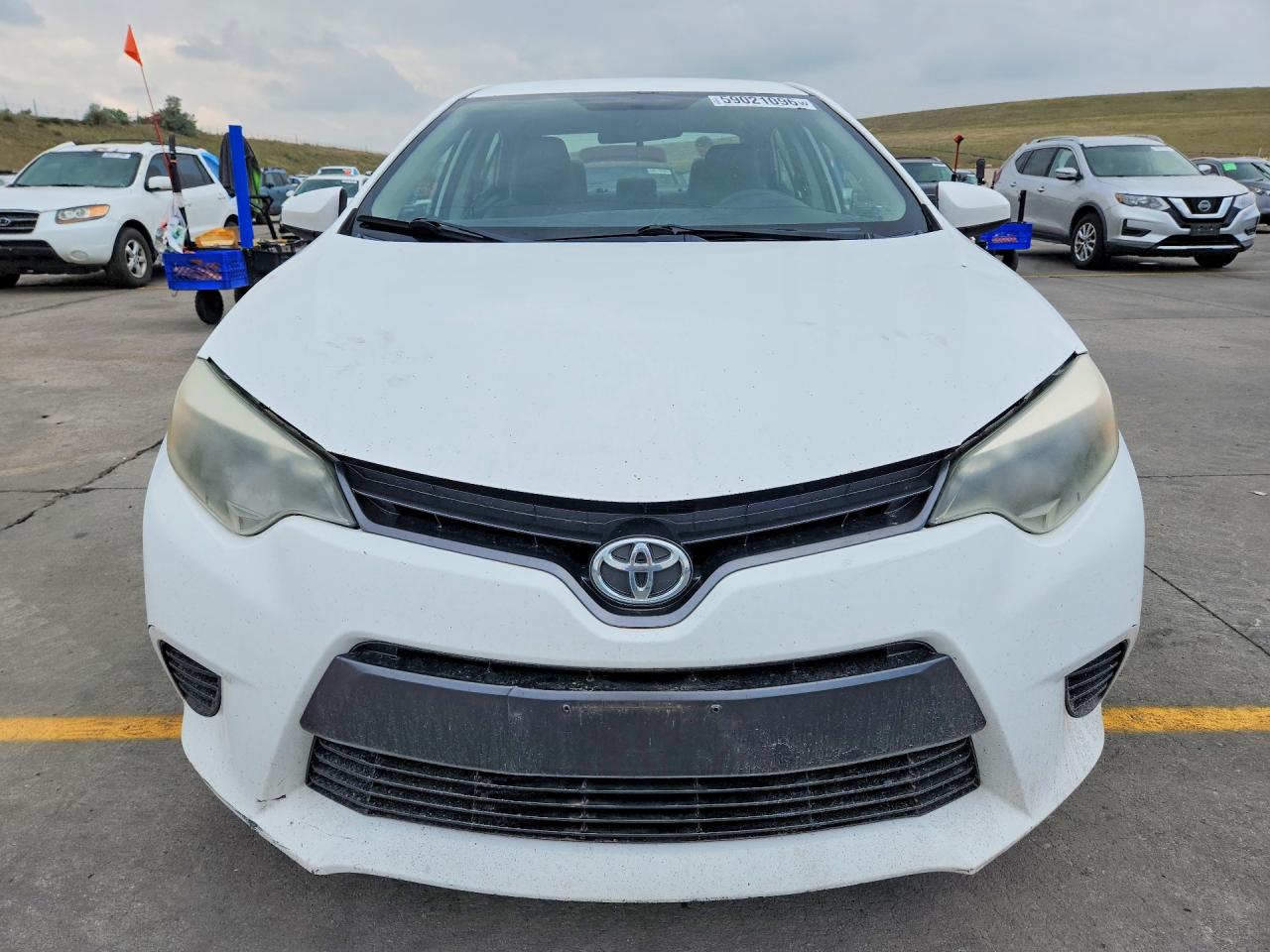 2015 Toyota Corolla Le White vin: 2T1BURHE8FC282078