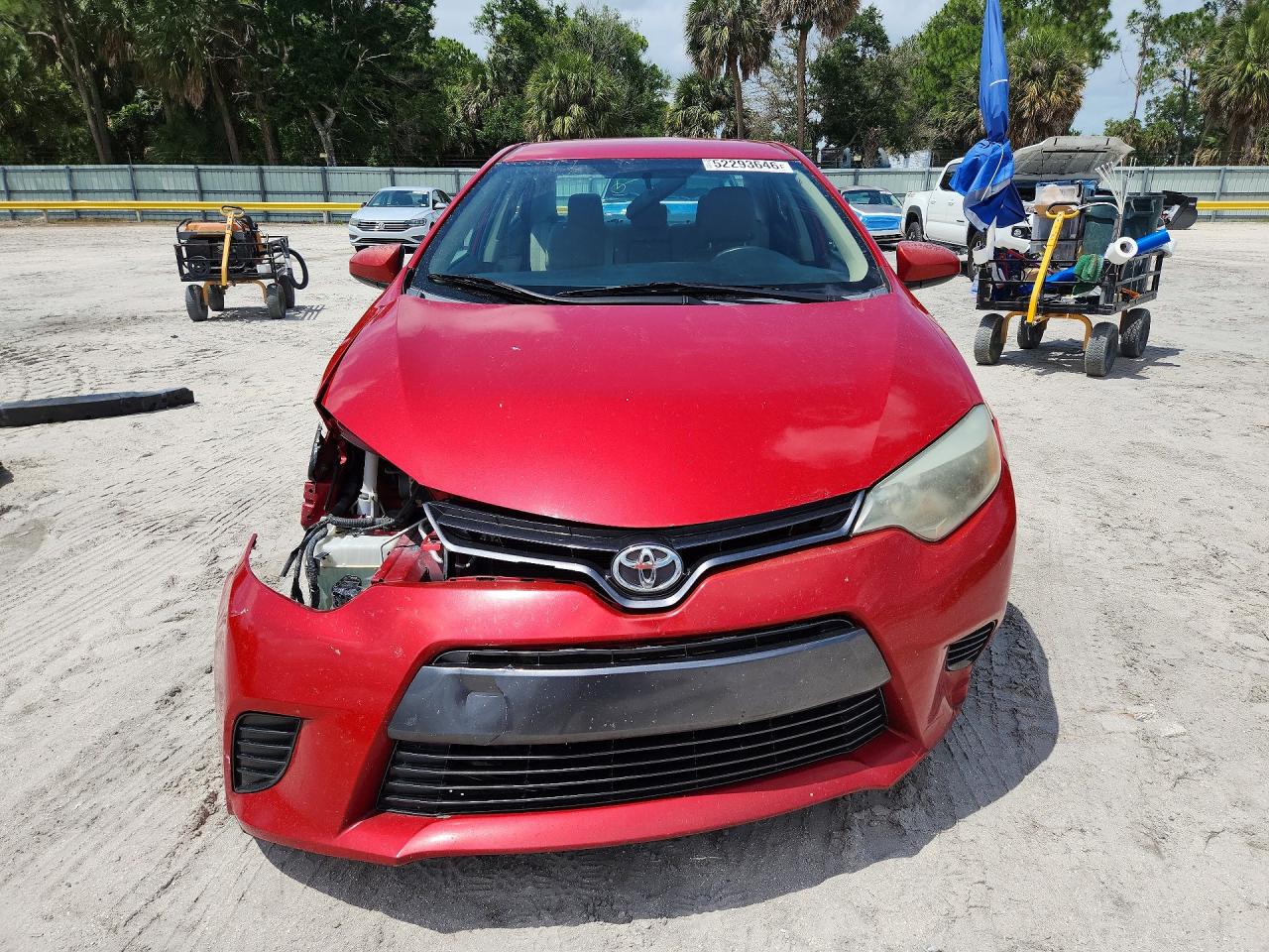 2015 Toyota Corolla Le Red vin: 2T1BURHE8FC286048