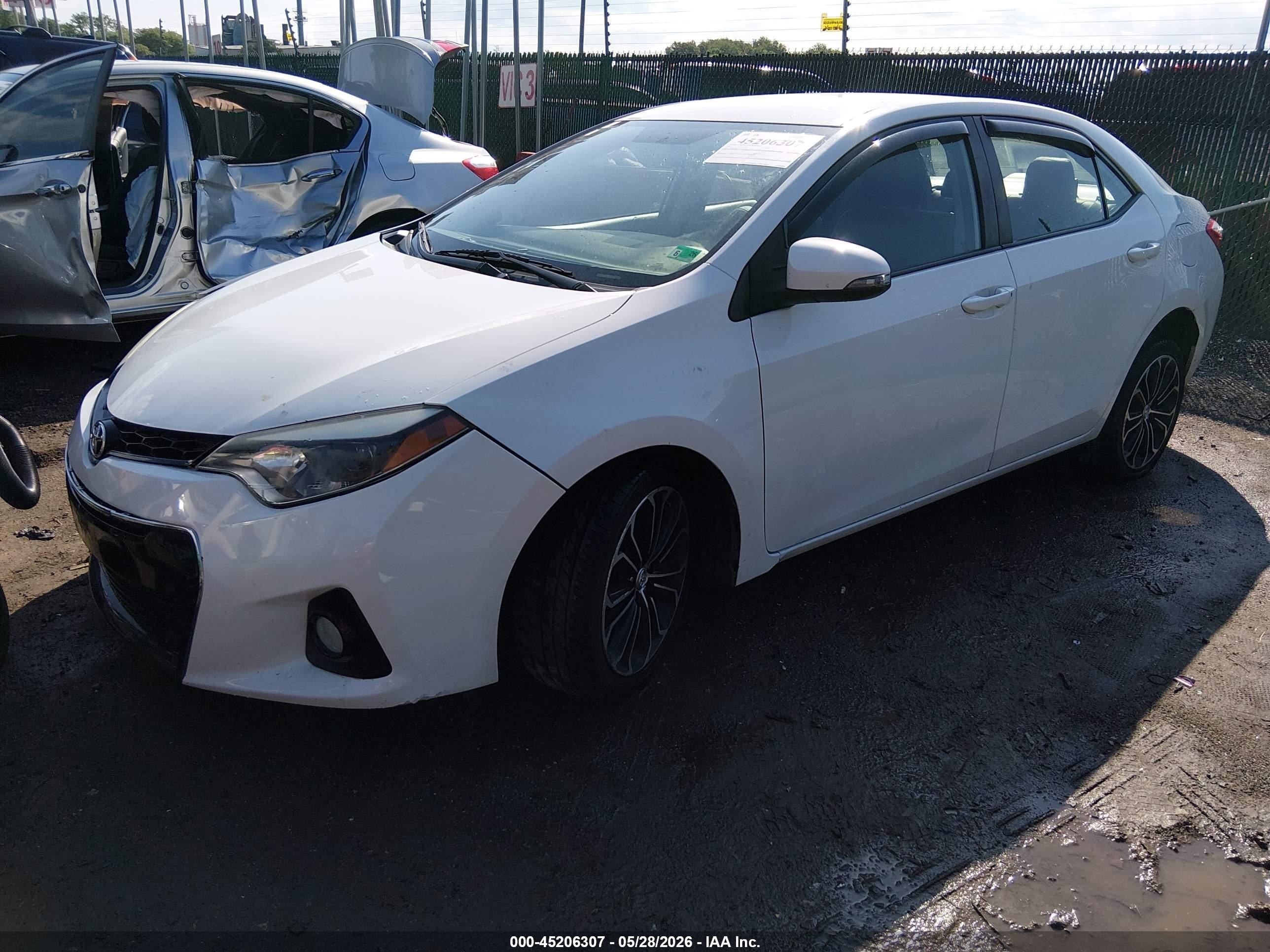 2015 Toyota Corolla S Plus White vin: 2T1BURHE8FC320974