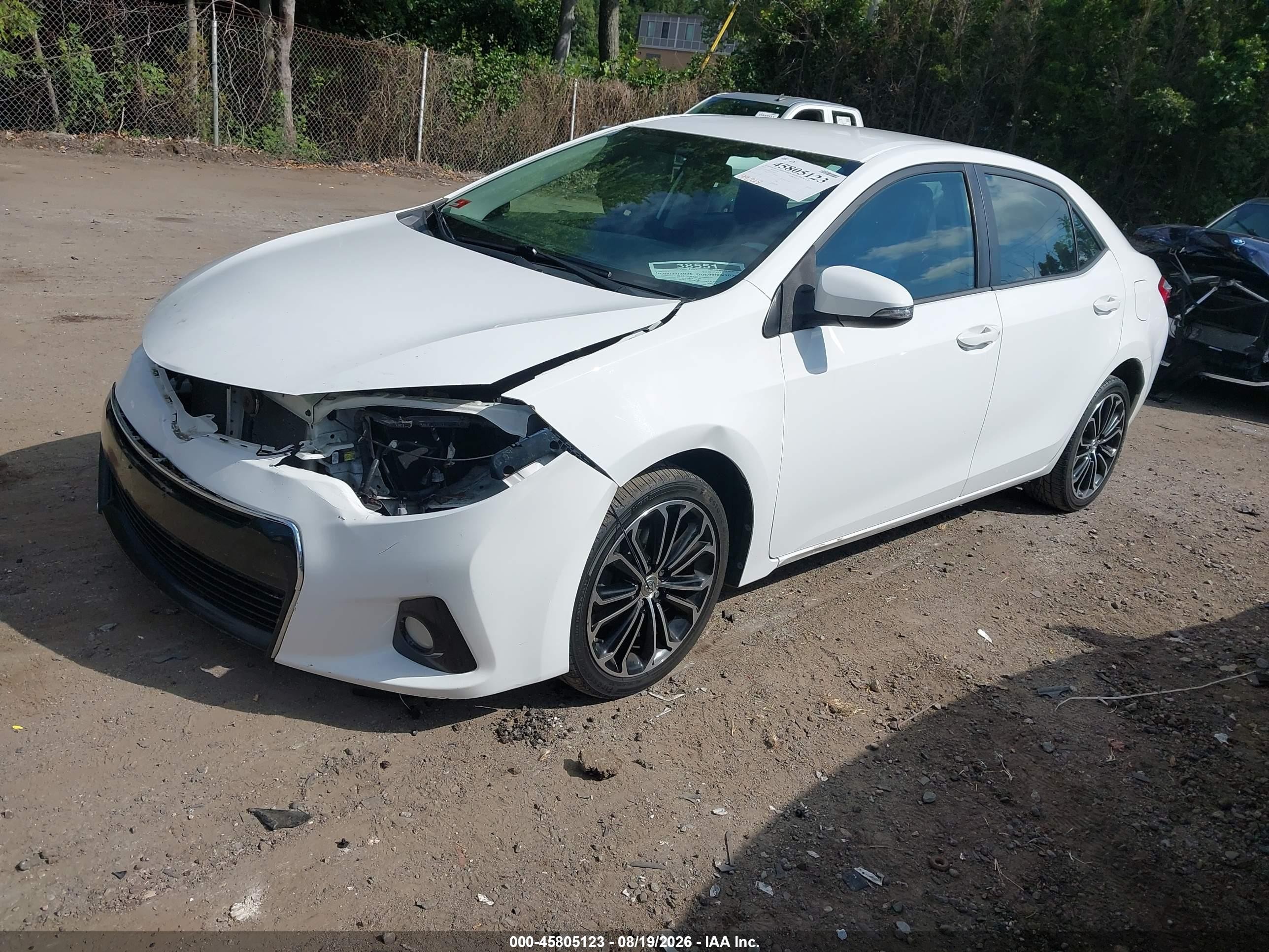2015 Toyota Corolla S Plus White vin: 2T1BURHE8FC342019
