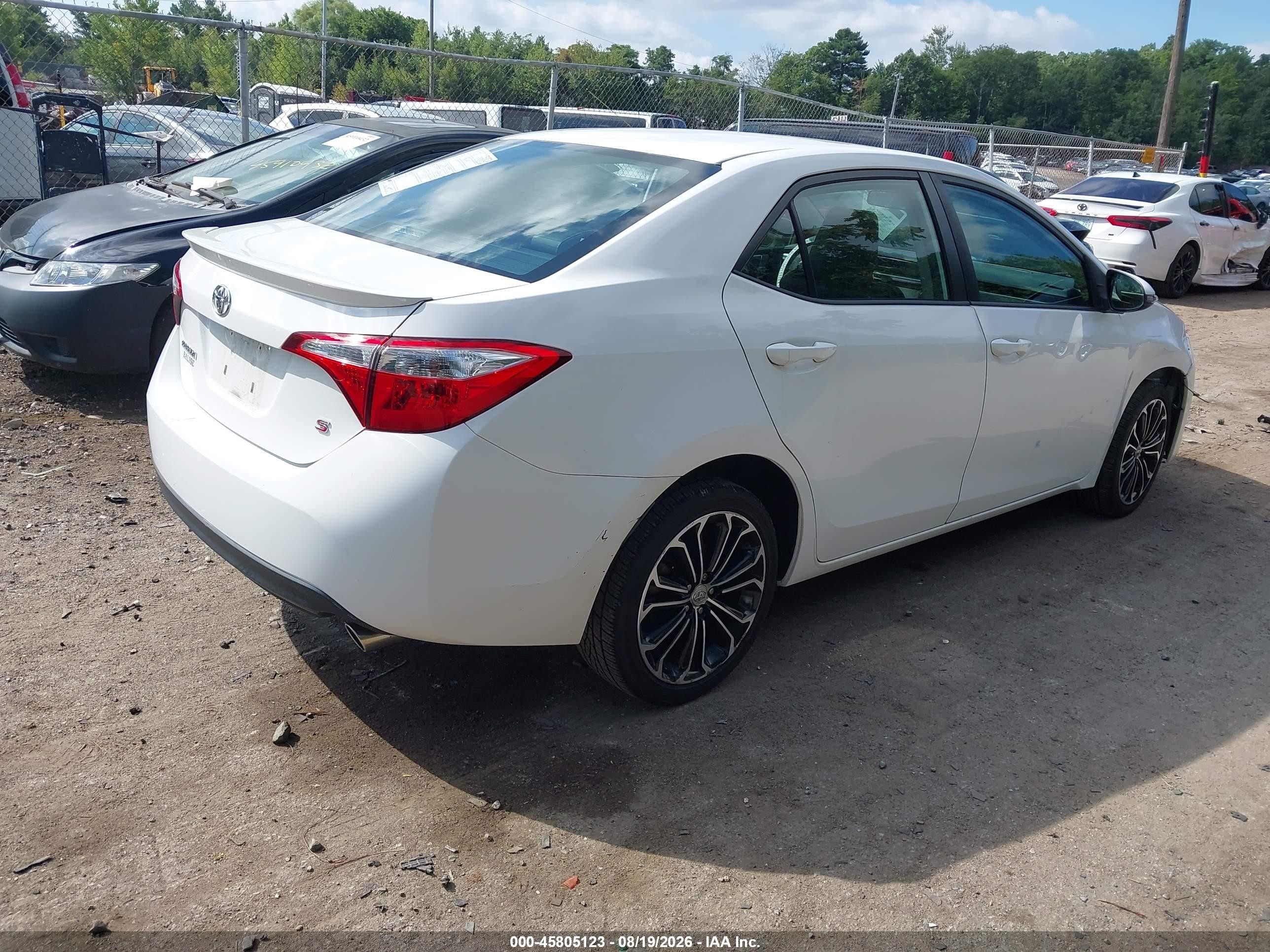 2015 Toyota Corolla S Plus White vin: 2T1BURHE8FC342019