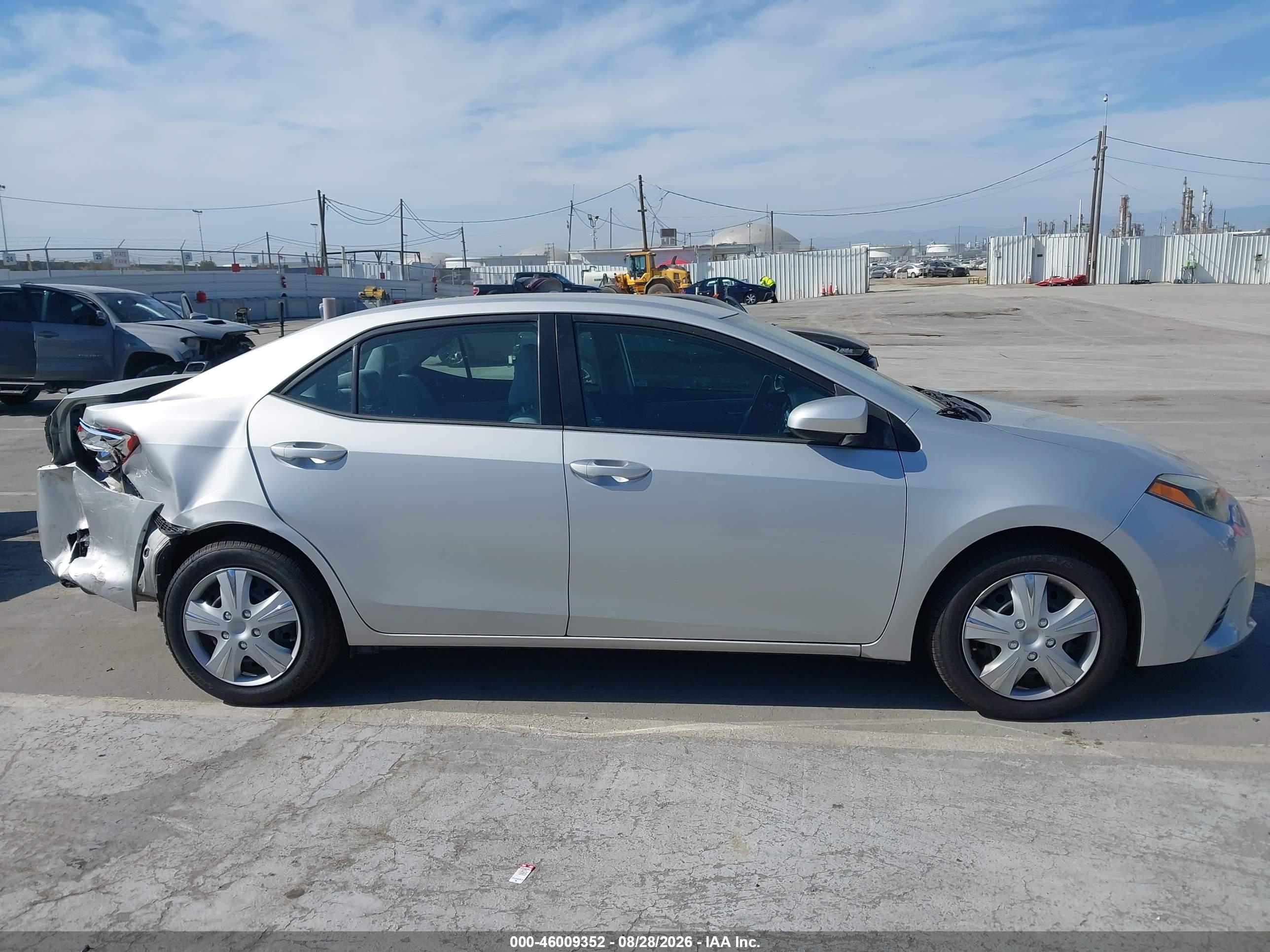 2015 Toyota Corolla Le Silver vin: 2T1BURHE8FC346197