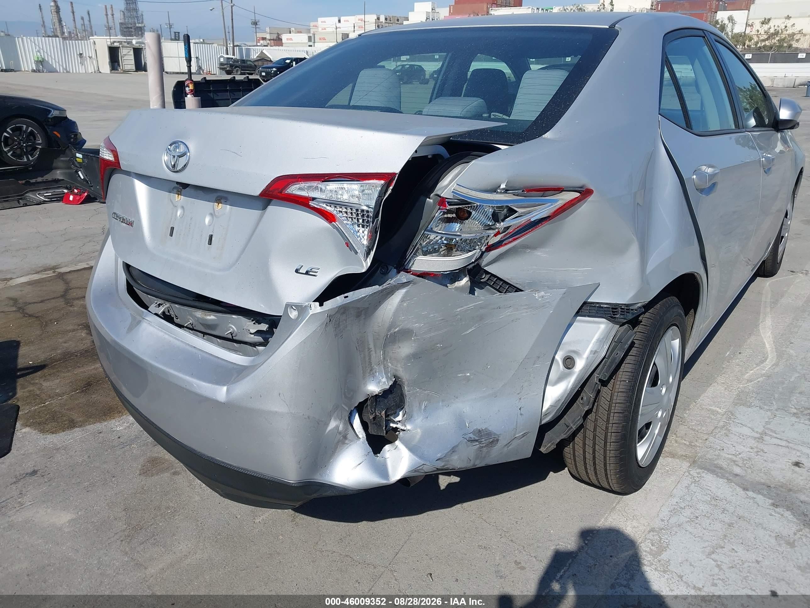 2015 Toyota Corolla Le Silver vin: 2T1BURHE8FC346197