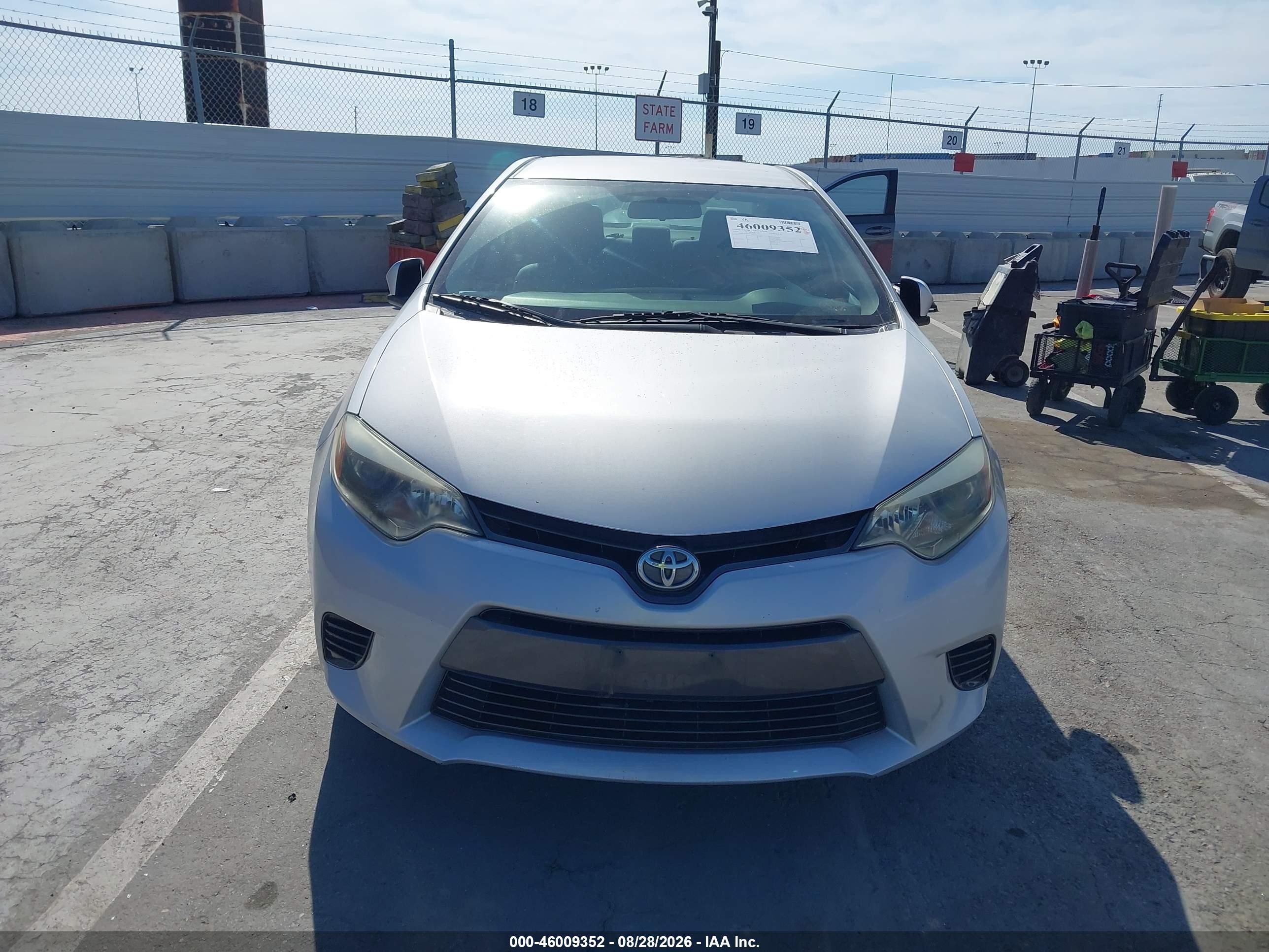 2015 Toyota Corolla Le Silver vin: 2T1BURHE8FC346197