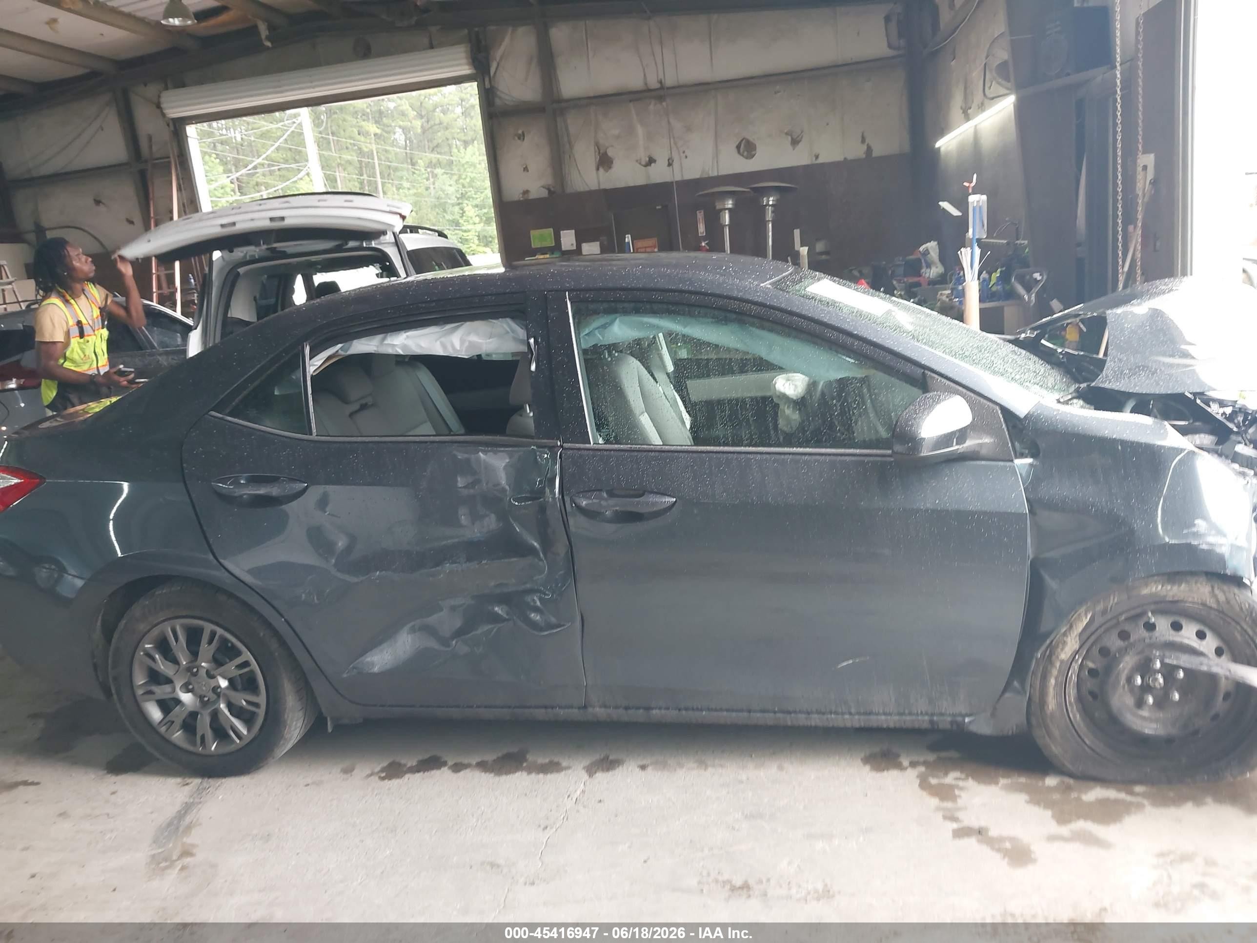 2015 Toyota Corolla Le Gray vin: 2T1BURHE8FC349083