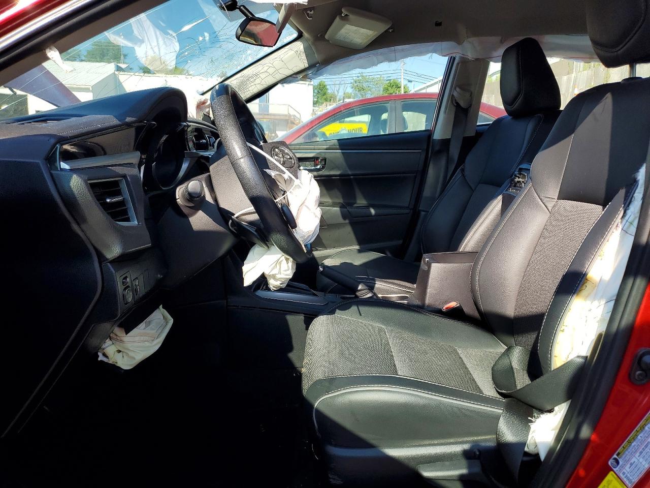 2015 Toyota Corolla S Plus Red vin: 2T1BURHE8FC353649