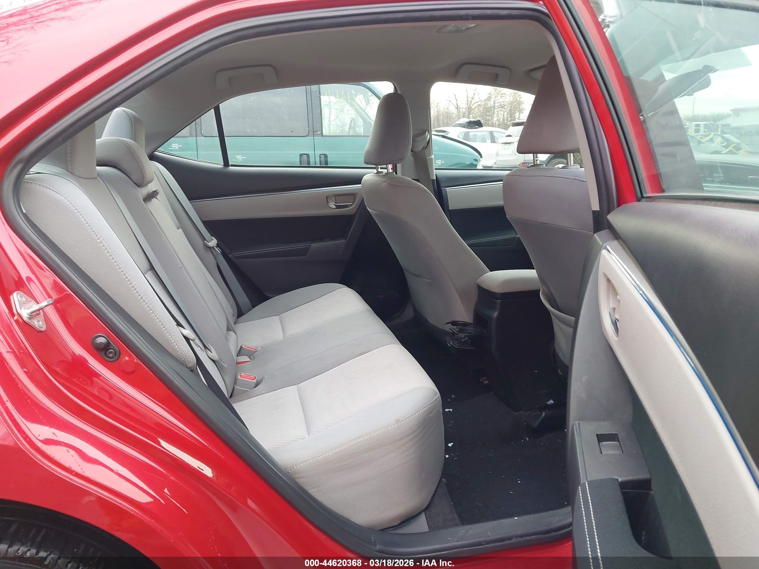 2015 Toyota Corolla Le Red vin: 2T1BURHE8FC356356