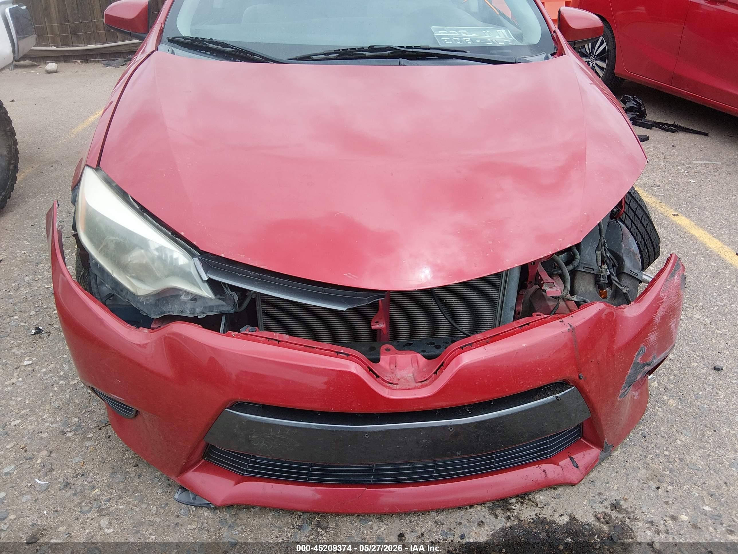 2015 Toyota Corolla Le Red vin: 2T1BURHE8FC359029