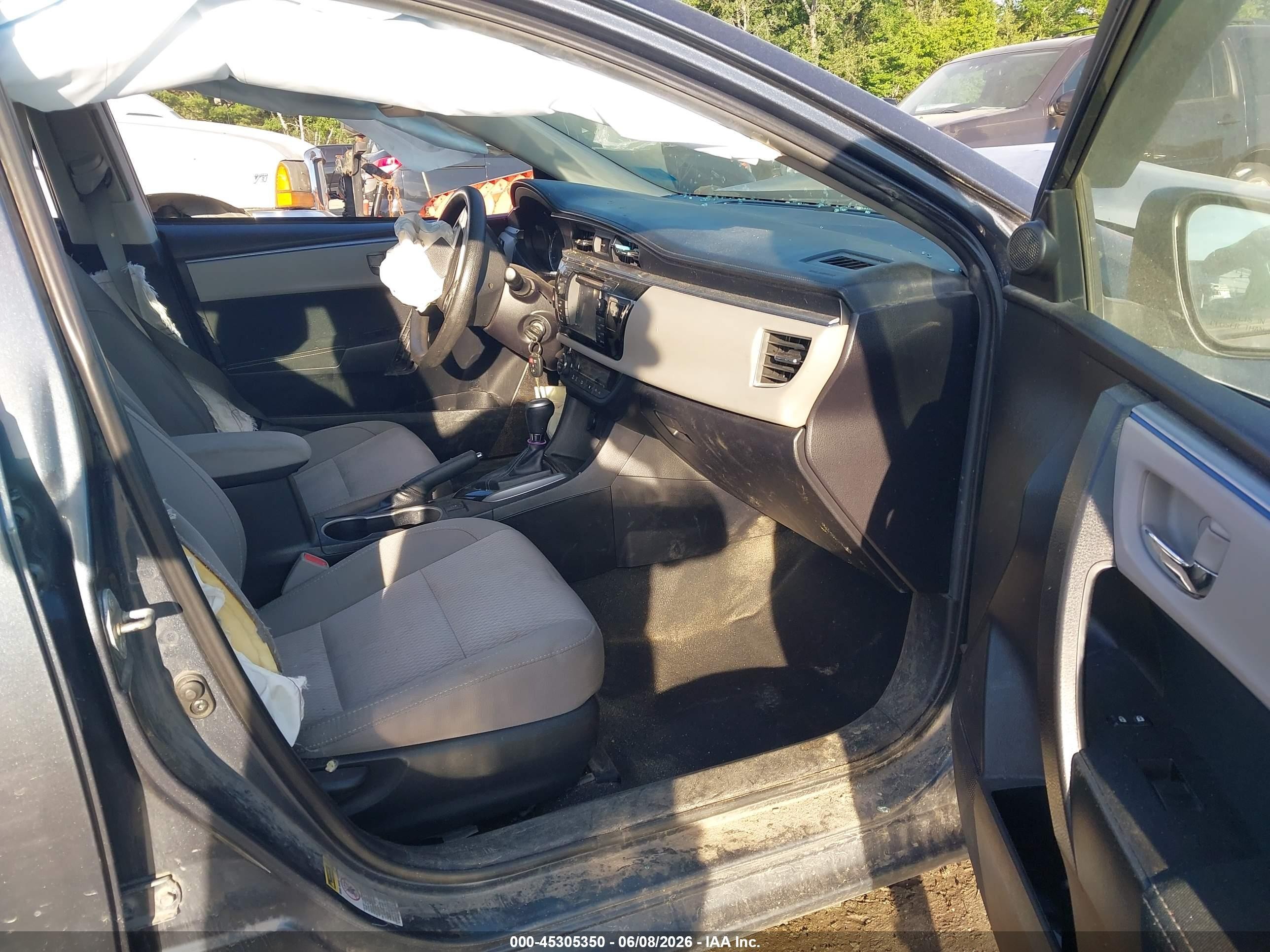2015 Toyota Corolla Le Blue vin: 2T1BURHE8FC362822
