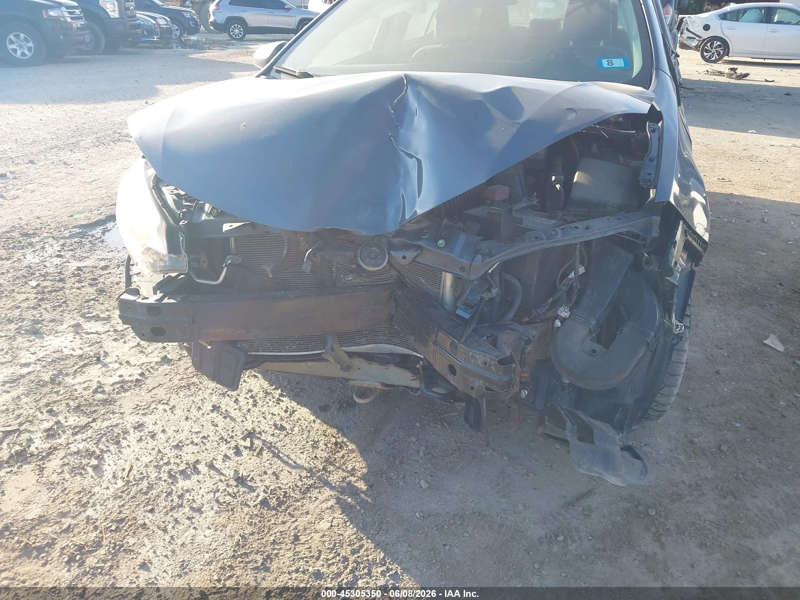 2015 Toyota Corolla Le Blue vin: 2T1BURHE8FC362822