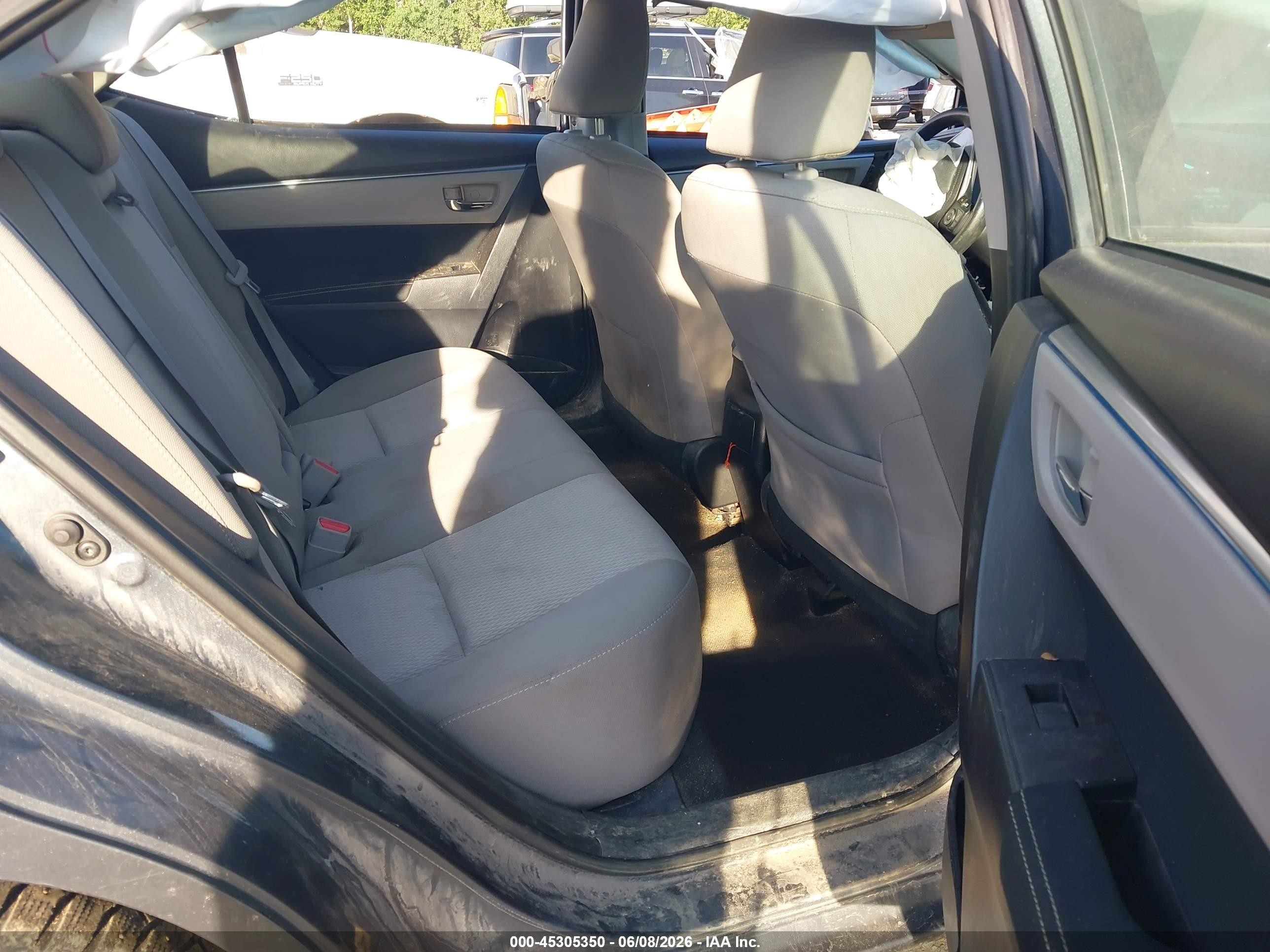 2015 Toyota Corolla Le Blue vin: 2T1BURHE8FC362822