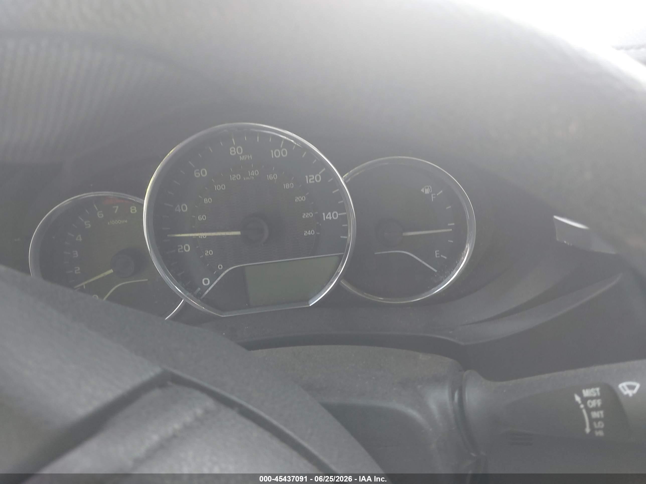 2015 Toyota Corolla L White vin: 2T1BURHE8FC365400