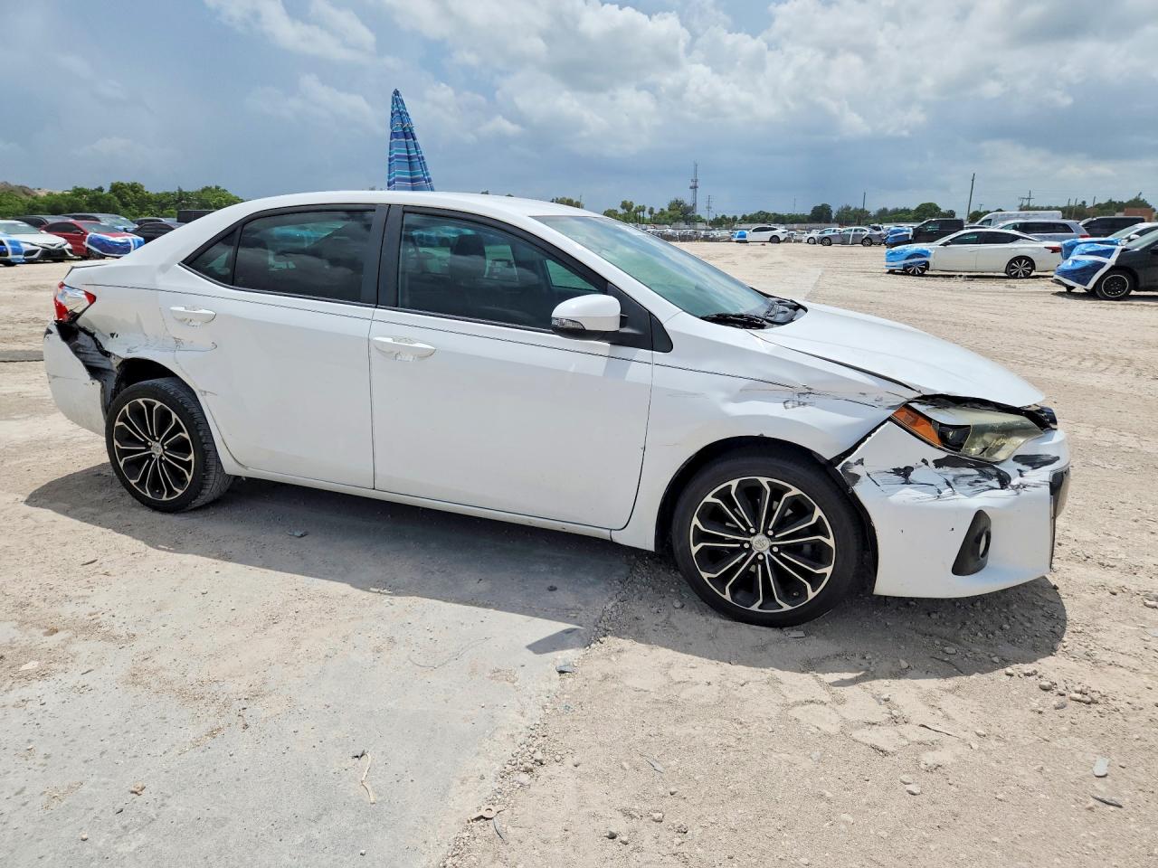 2015 Toyota Corolla S Plus White vin: 2T1BURHE8FC375683