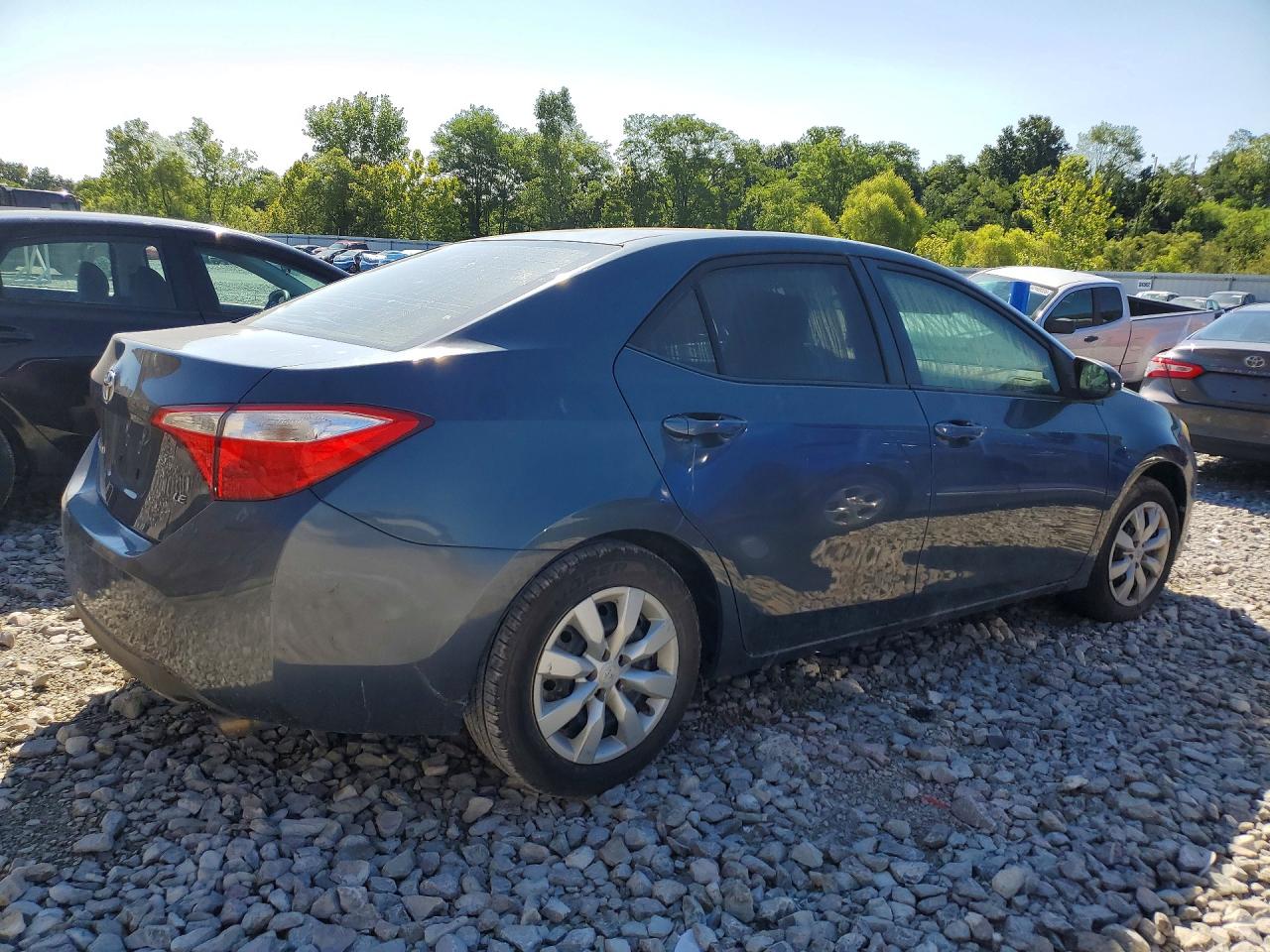 2015 Toyota Corolla Le Blue vin: 2T1BURHE8FC379278