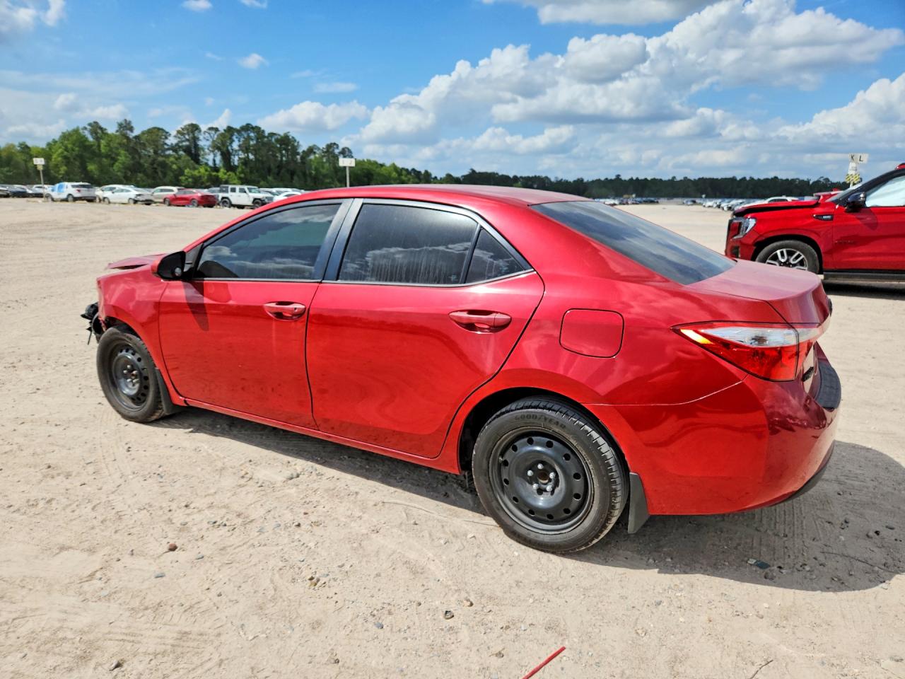2015 Toyota Corolla Le Red vin: 2T1BURHE8FC409816