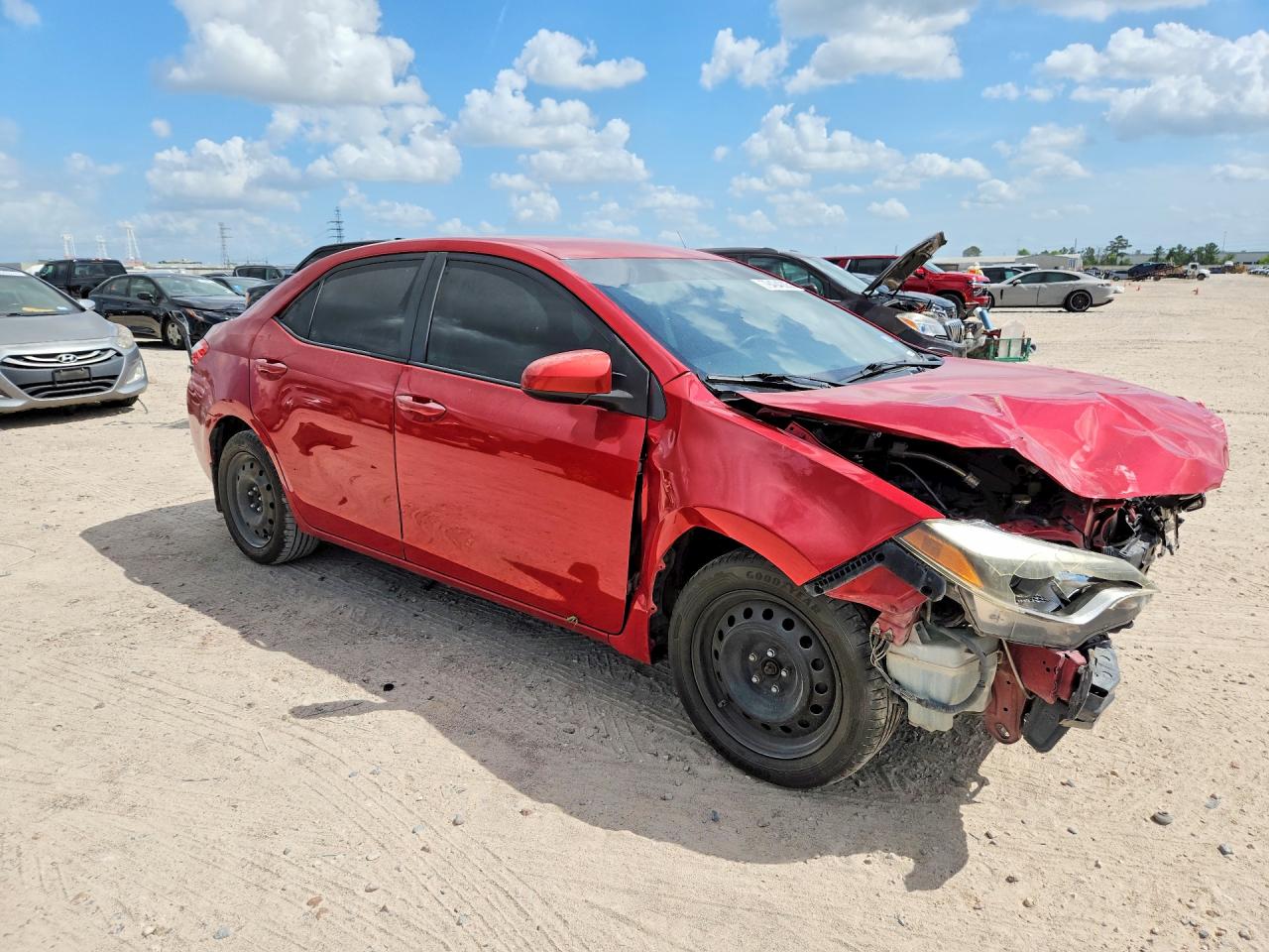 2015 Toyota Corolla Le Red vin: 2T1BURHE8FC409816