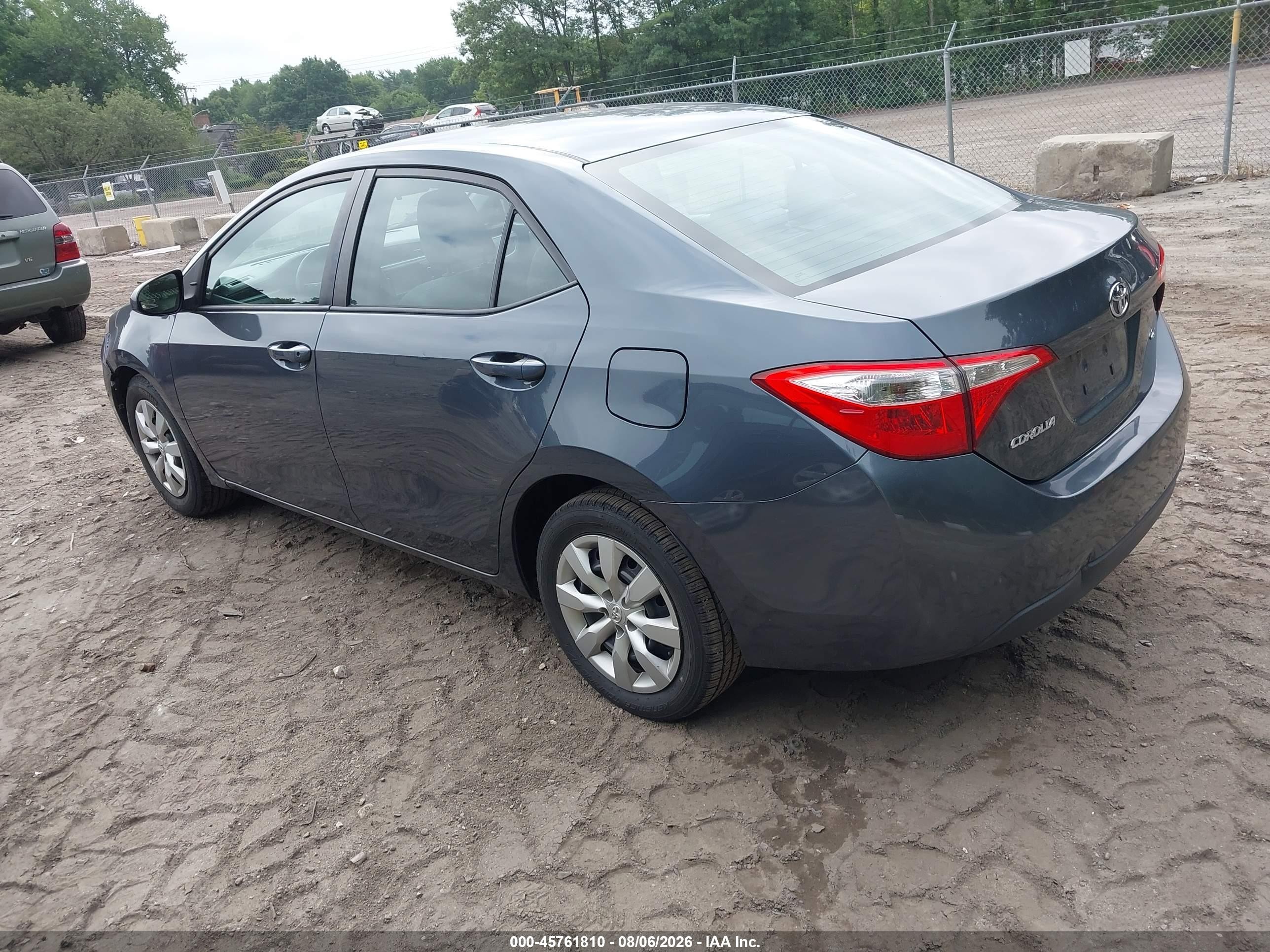 2015 Toyota Corolla Le Blue vin: 2T1BURHE8FC410495