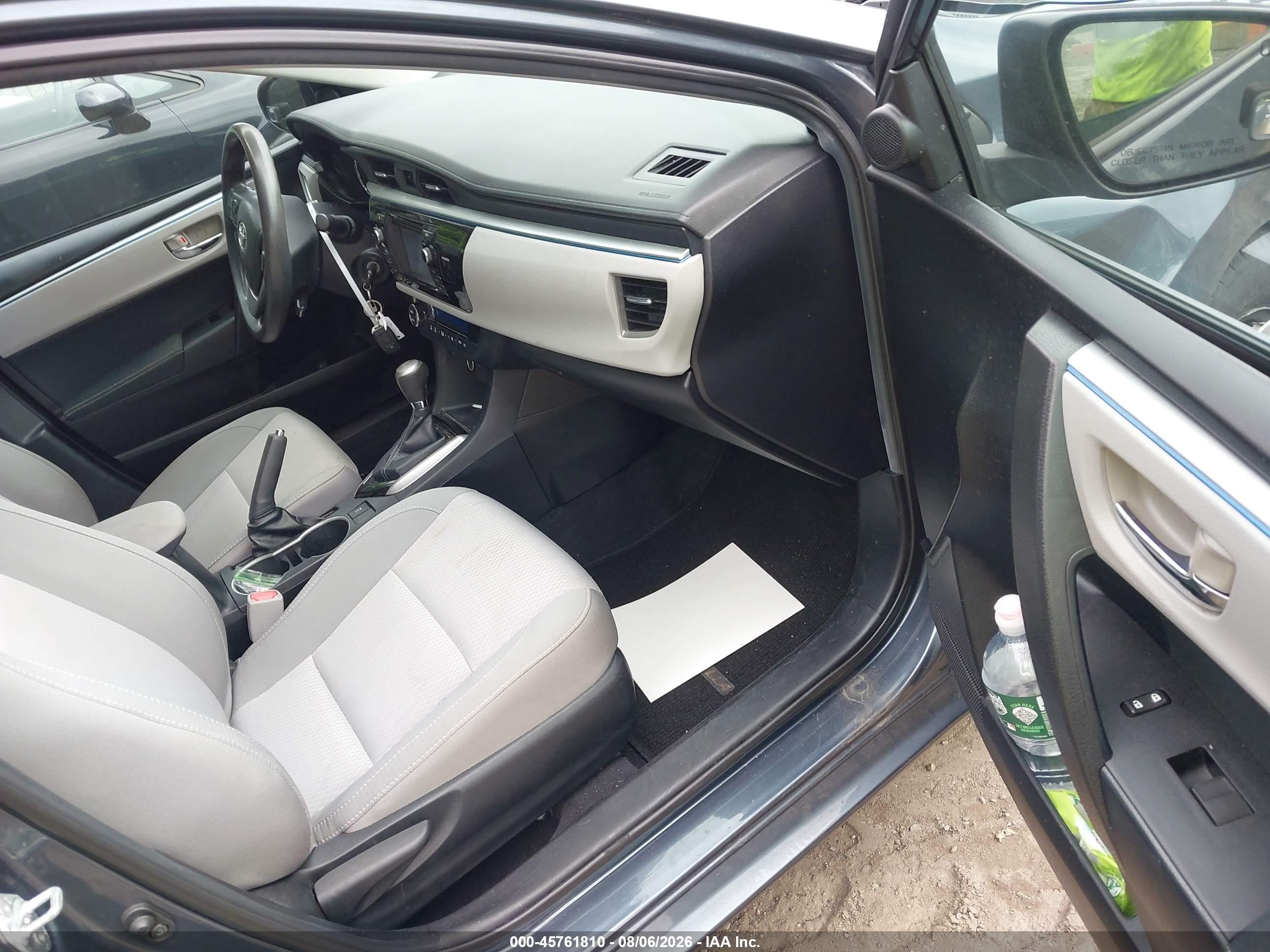2015 Toyota Corolla Le Blue vin: 2T1BURHE8FC410495