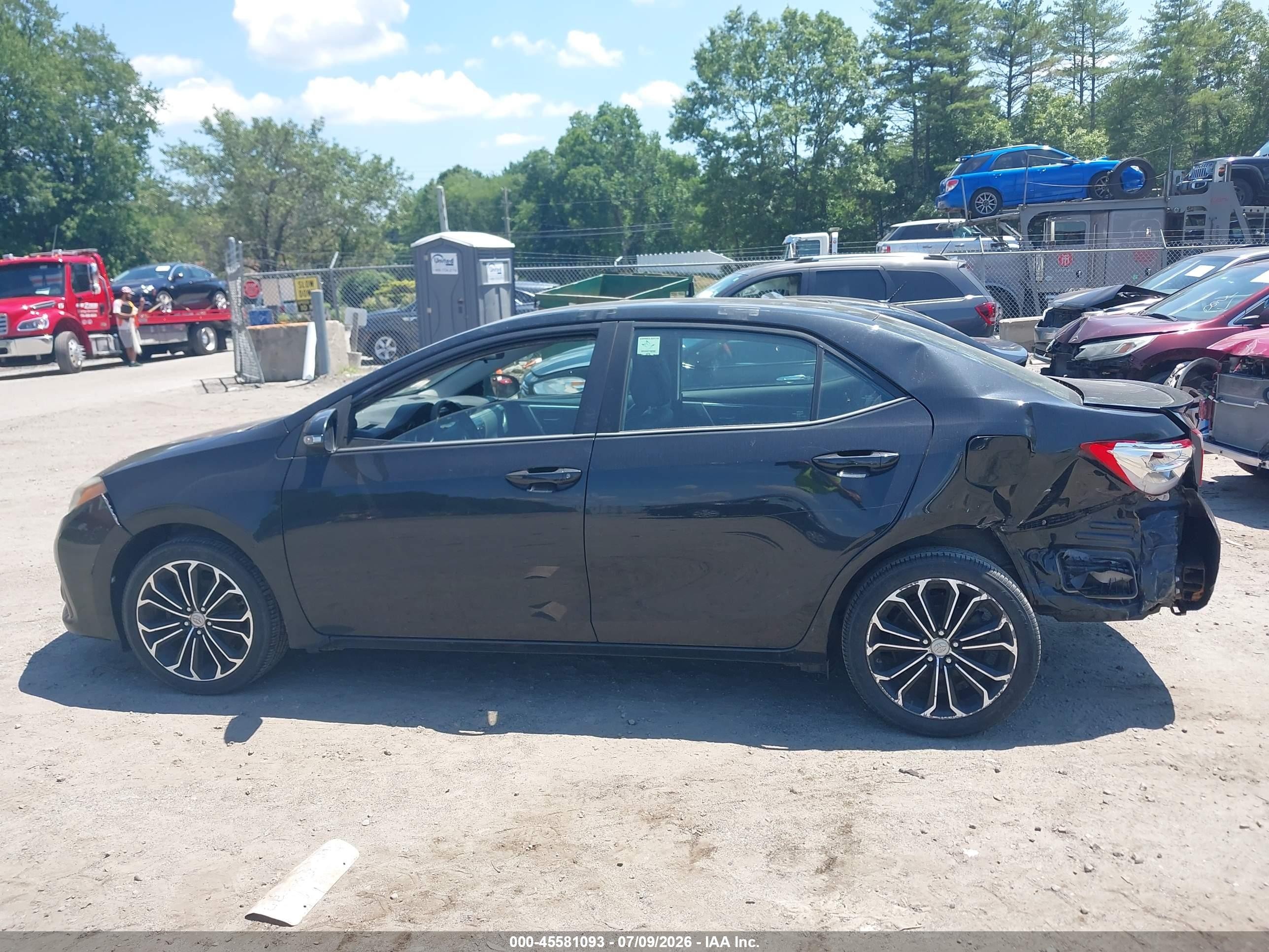 2015 Toyota Corolla S Plus Blue vin: 2T1BURHE8FC411100