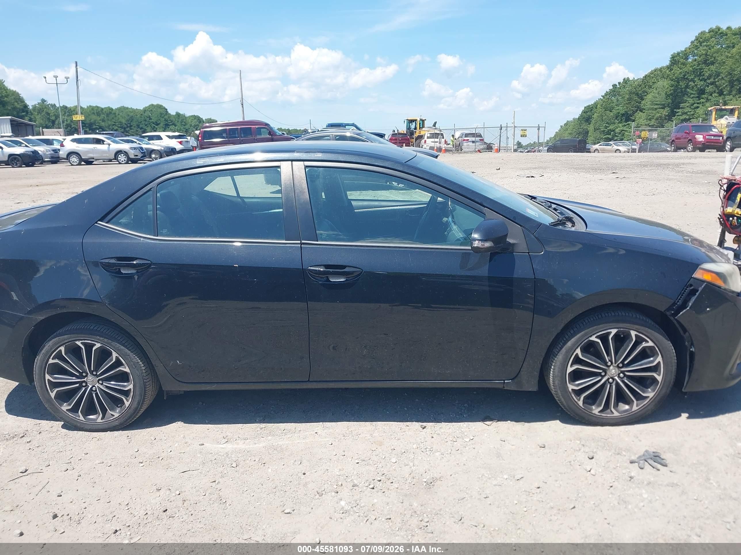 2015 Toyota Corolla S Plus Blue vin: 2T1BURHE8FC411100