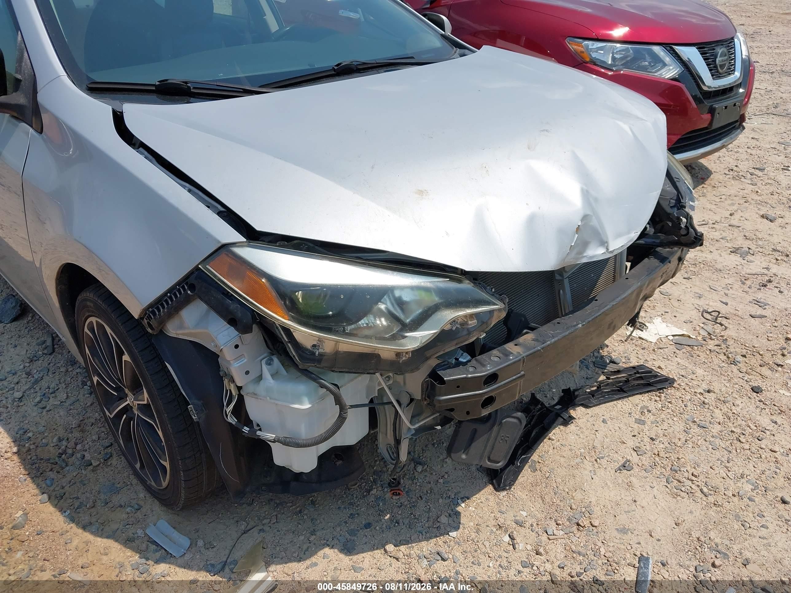 2015 Toyota Corolla S Plus Silver vin: 2T1BURHE8FC413347