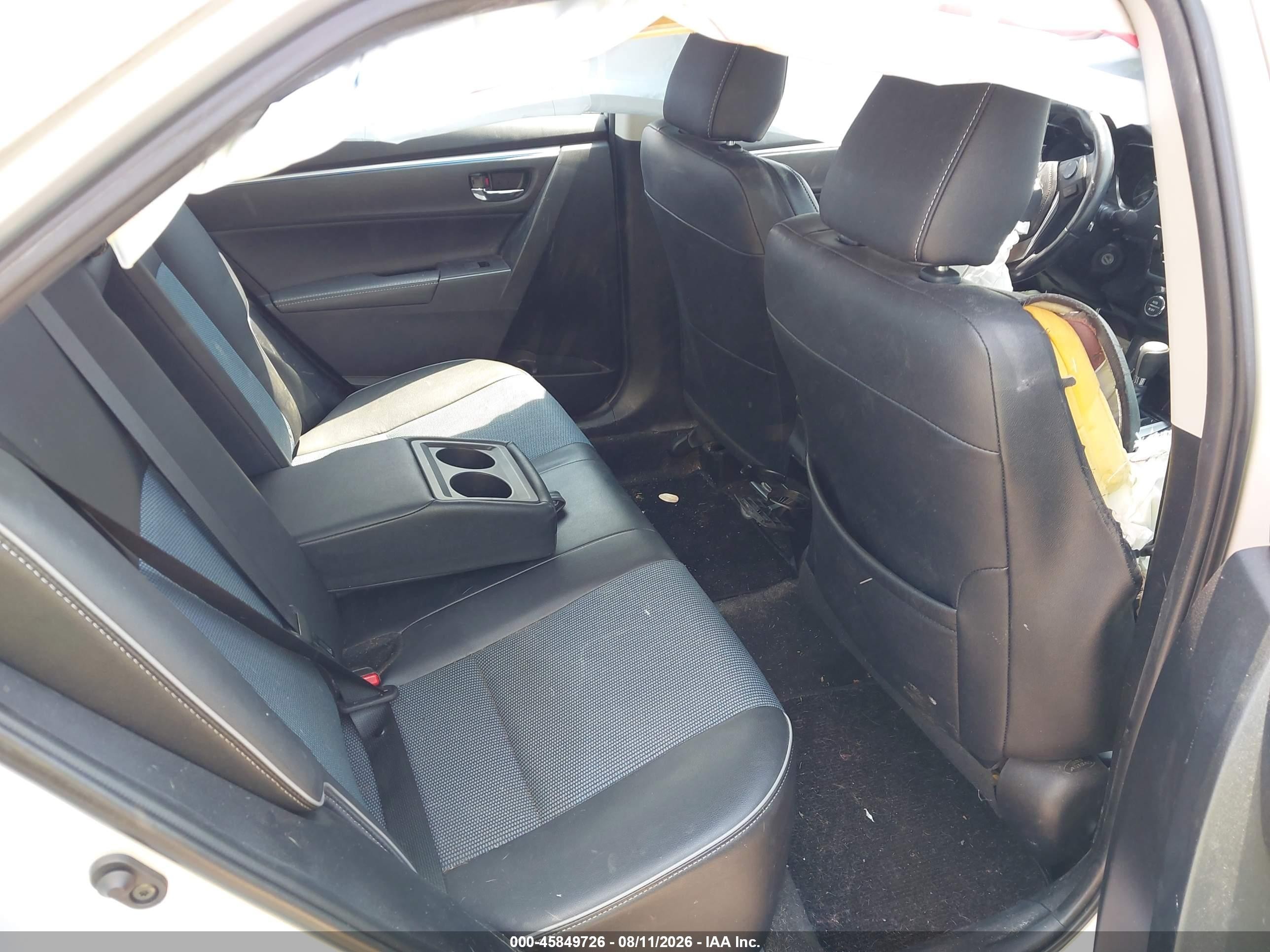 2015 Toyota Corolla S Plus Silver vin: 2T1BURHE8FC413347