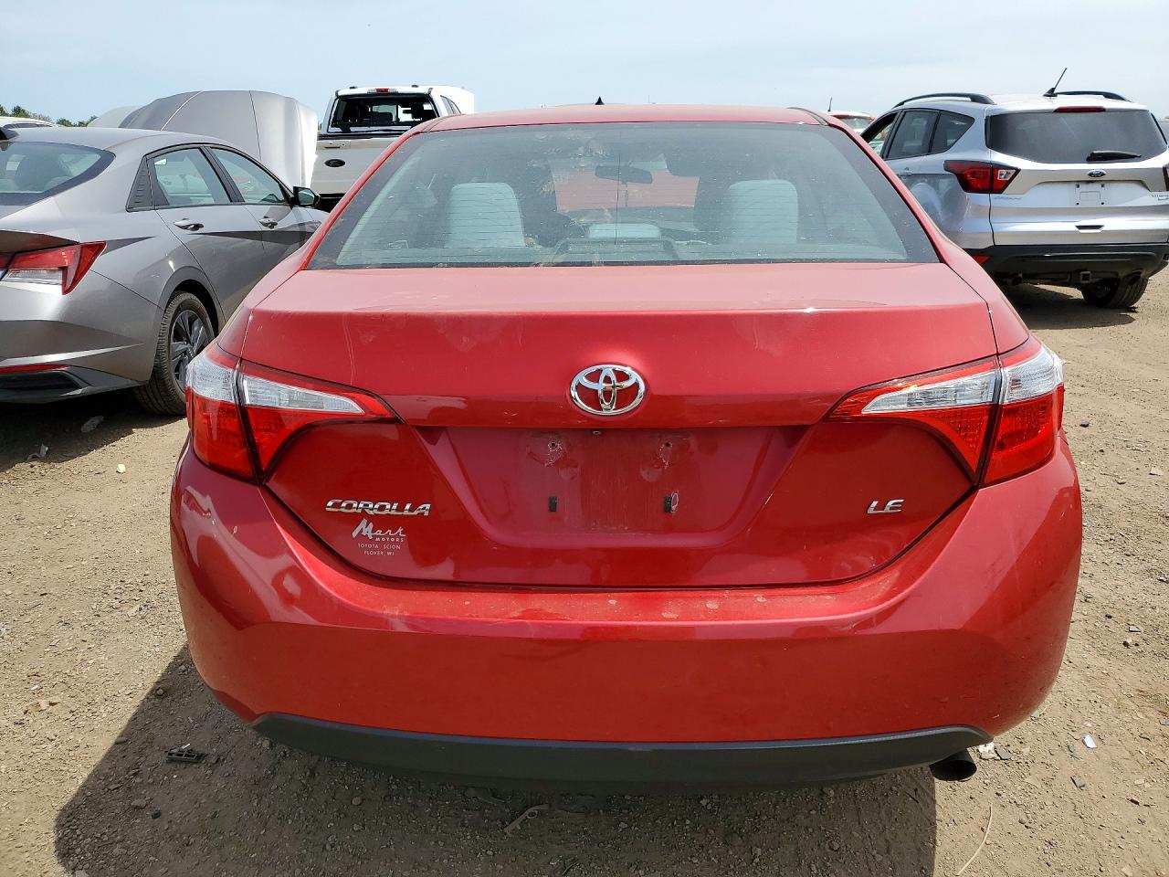 2015 Toyota Corolla Le Plus Red vin: 2T1BURHE8FC422503