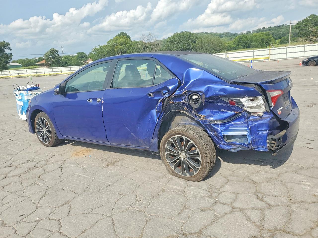 2015 Toyota Corolla S Plus Blue vin: 2T1BURHE8FC432674