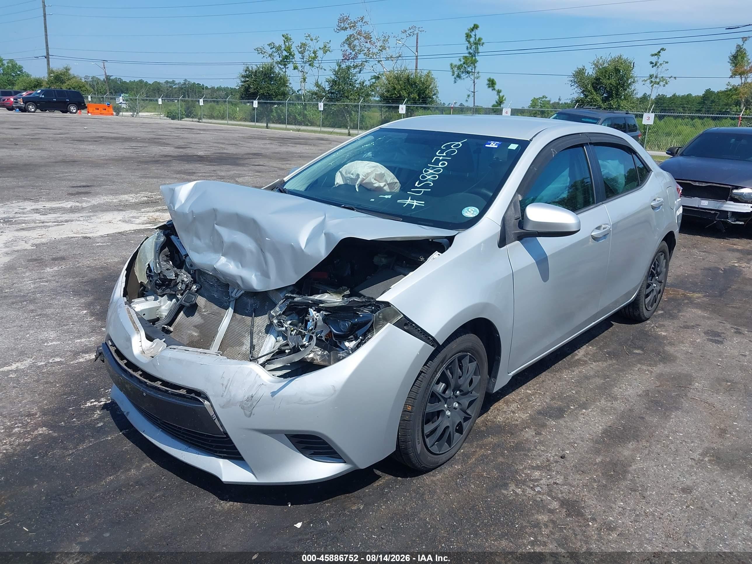2015 Toyota Corolla Le Silver vin: 2T1BURHE8FC439348