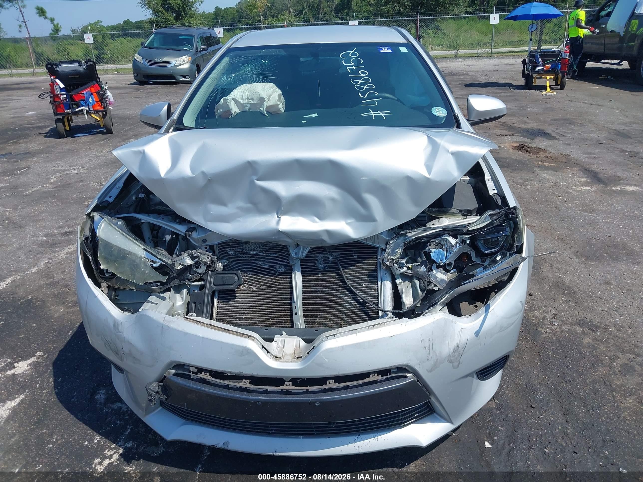 2015 Toyota Corolla Le Silver vin: 2T1BURHE8FC439348