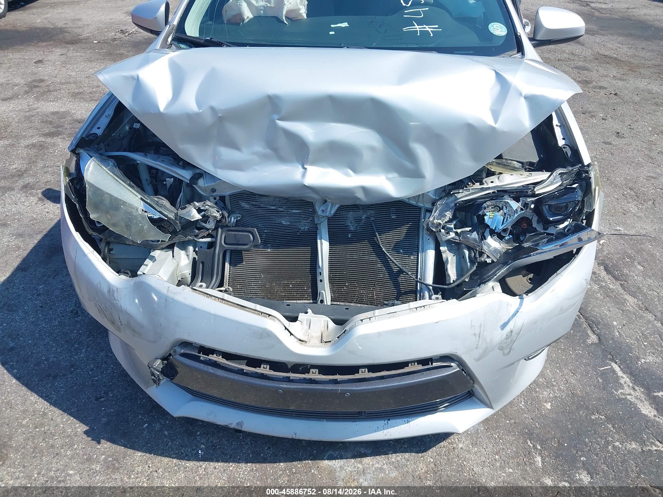 2015 Toyota Corolla Le Silver vin: 2T1BURHE8FC439348