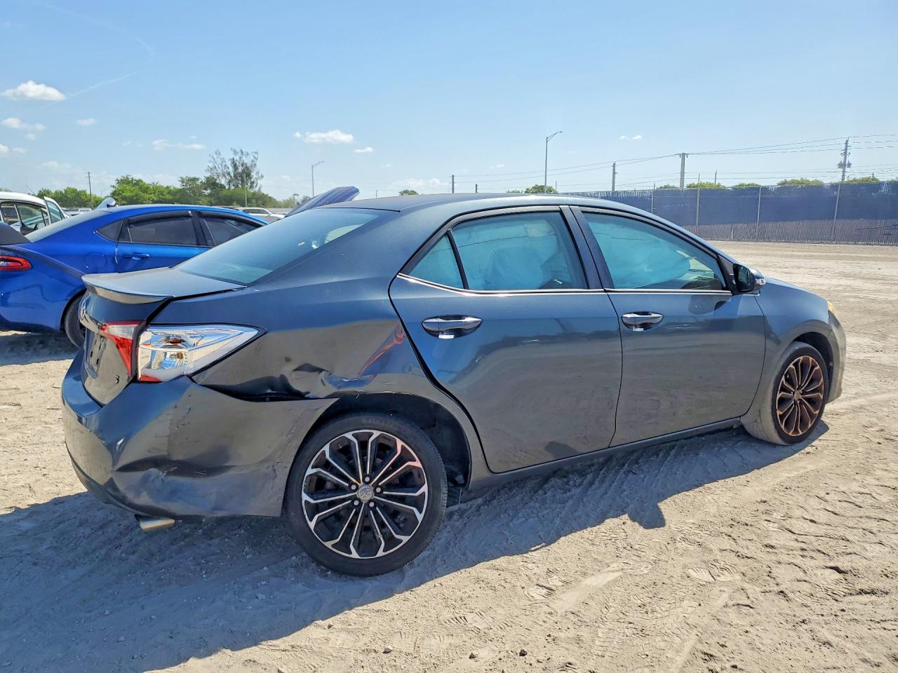 2015 Toyota Corolla S Plus Blue vin: 2T1BURHE8FC459146