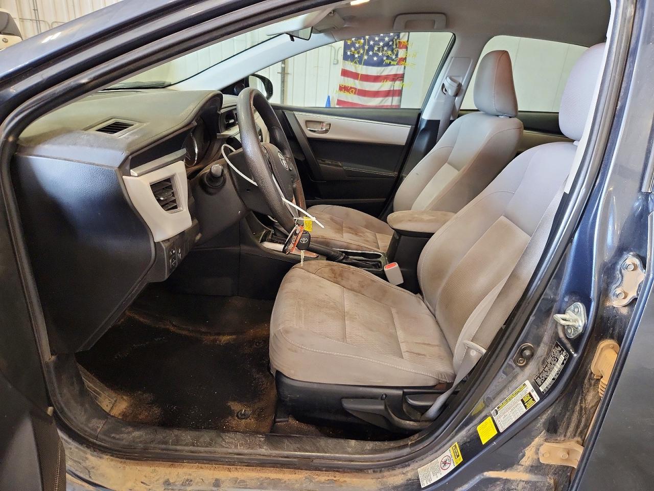 2015 Toyota Corolla Le Gray vin: 2T1BURHE8FC467554